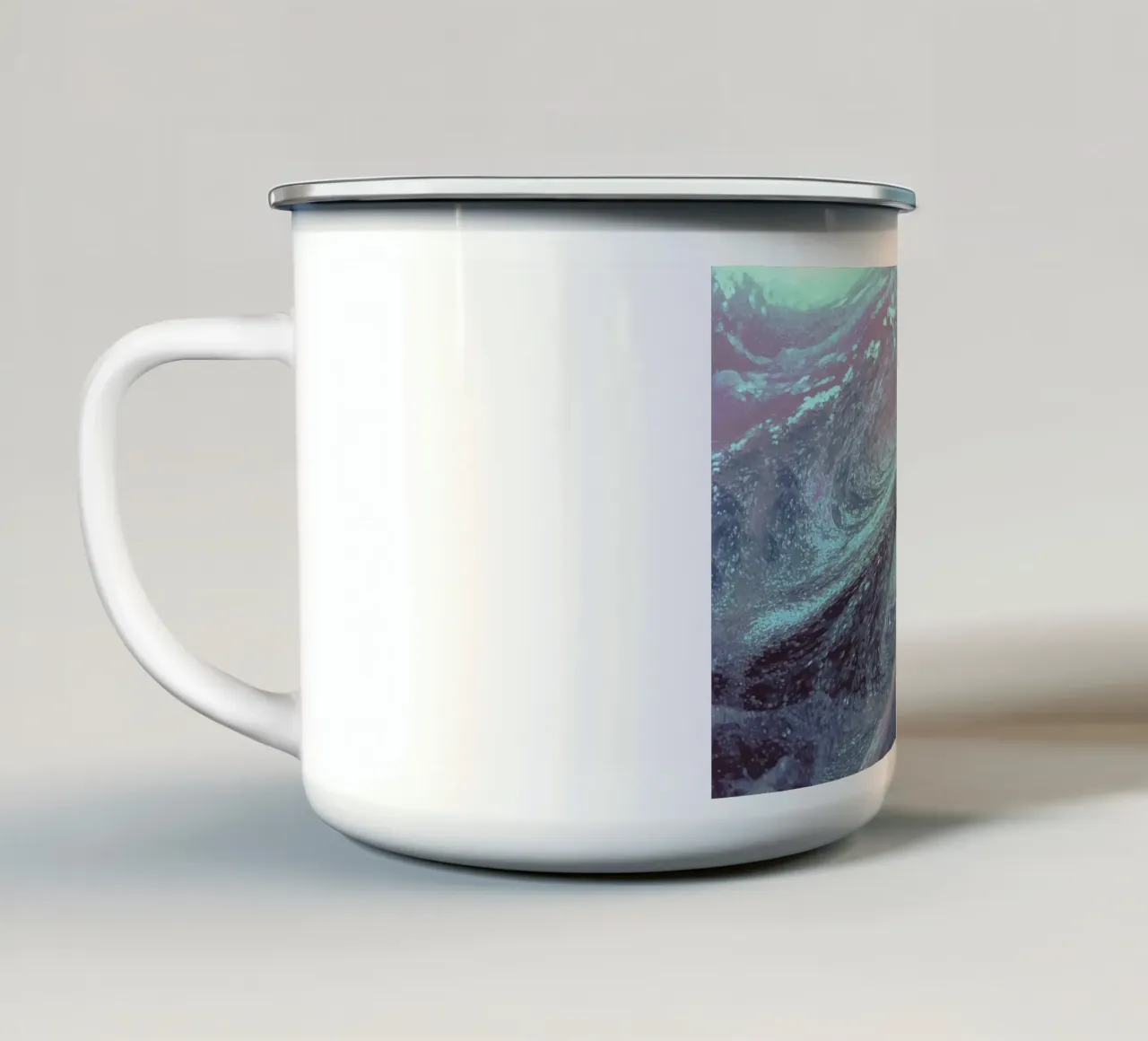 Vortice cosmico verde acqua e viola - Stampa astratta d'arte fluida tazza in smalto da NorwesClub