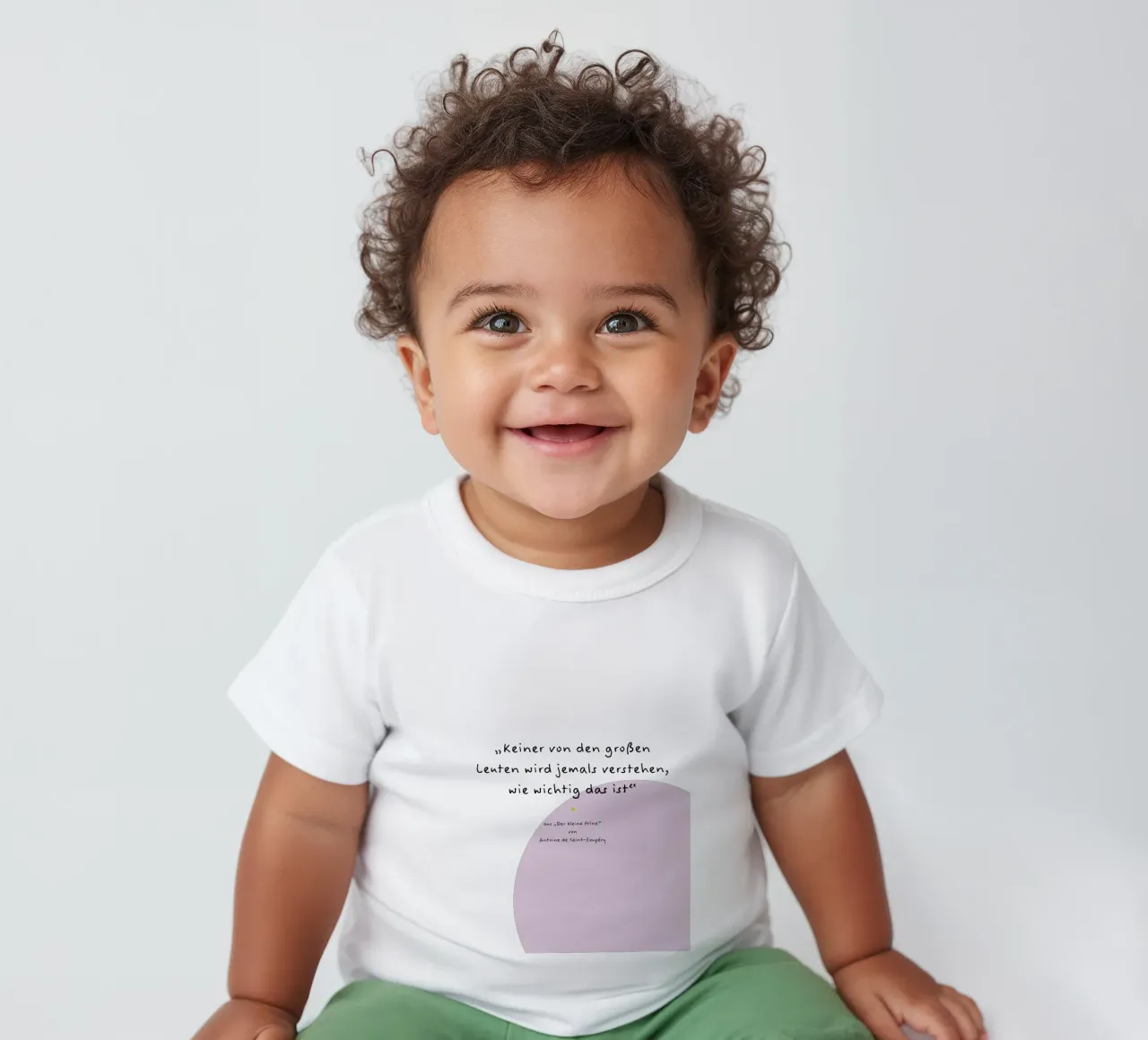 Zitat kleiner Prinz. Baby T-Shirt von FRICKE DESIGN