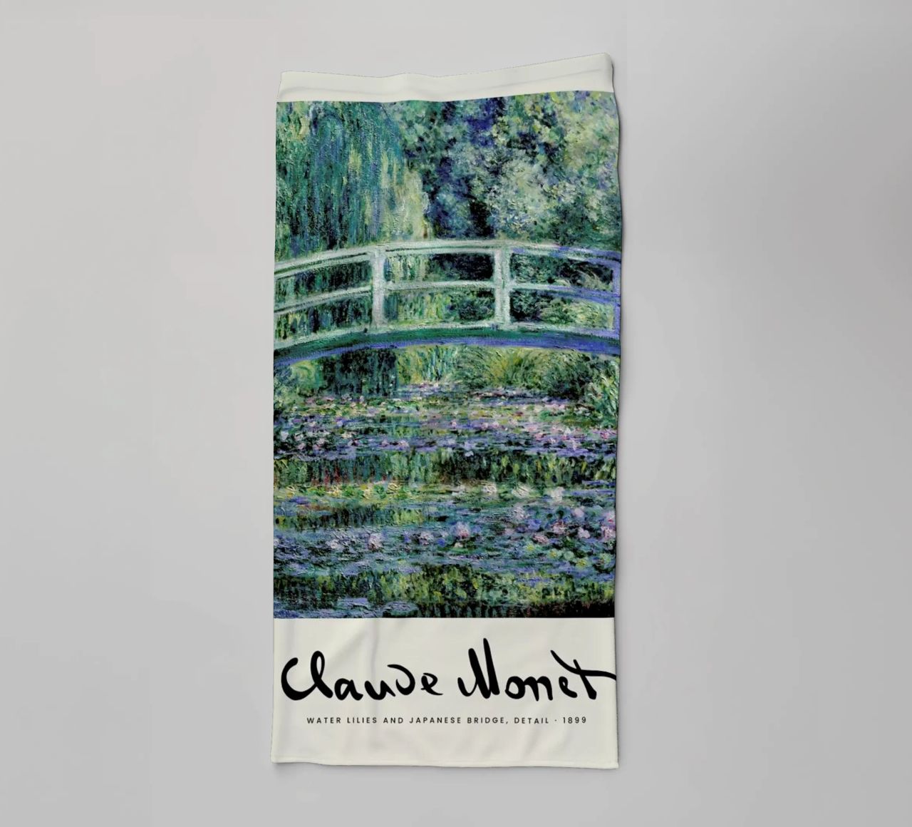 Monet – Signed Japanese Bridge asciugamano da bagno da Vintage by JUNIQE