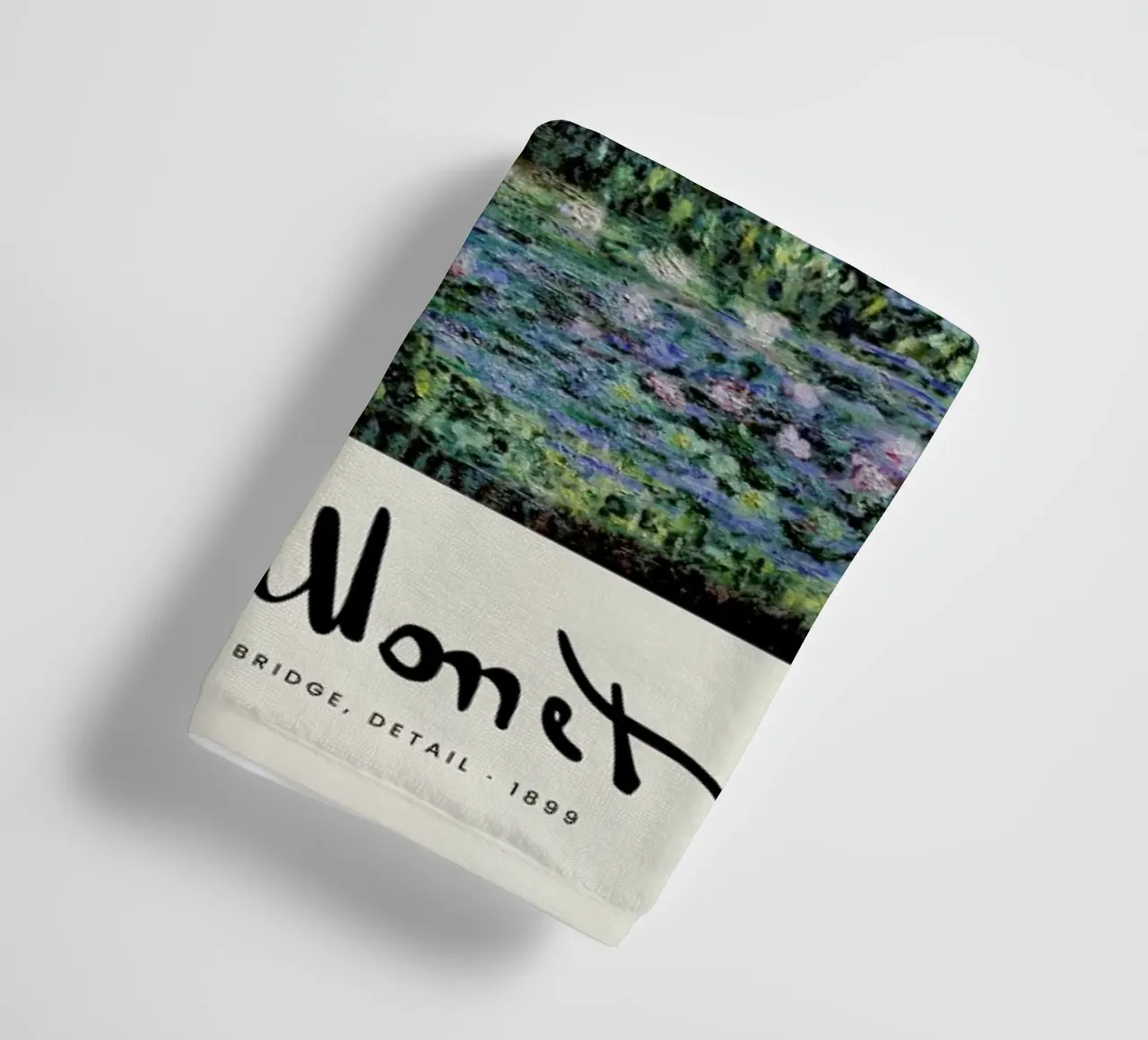 Monet – Signed Japanese Bridge asciugamano da bagno da Vintage by JUNIQE