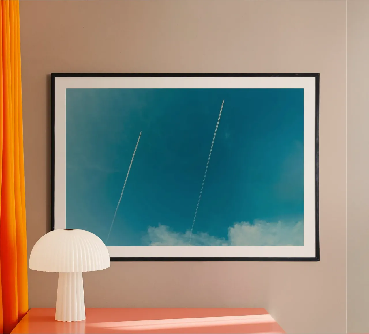 Scie gemelle nel cielo blu poster con telaio in plastica da KISSA STUDIO