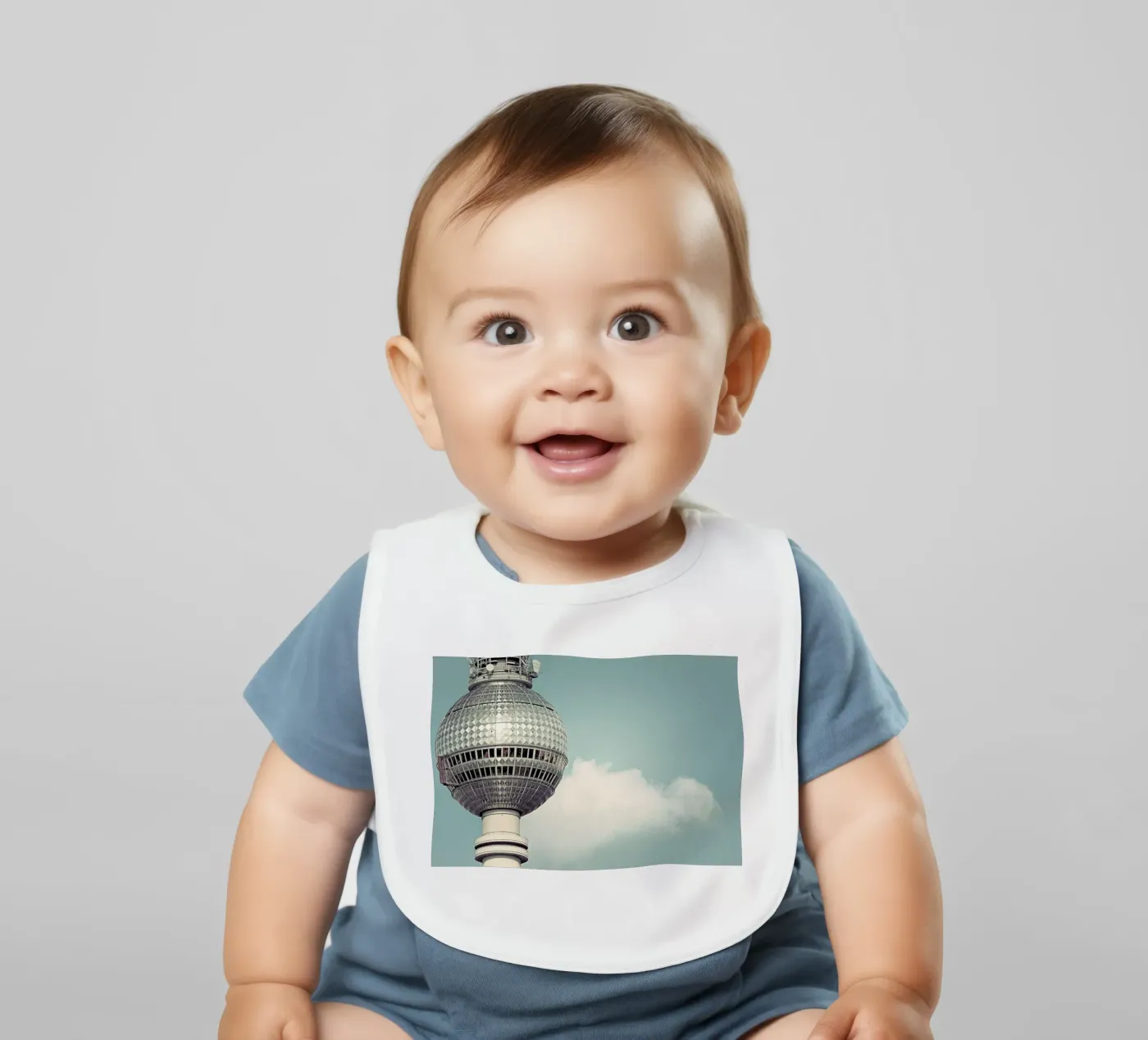 Fernsehturm Babylätzchen von Michael Belhadi