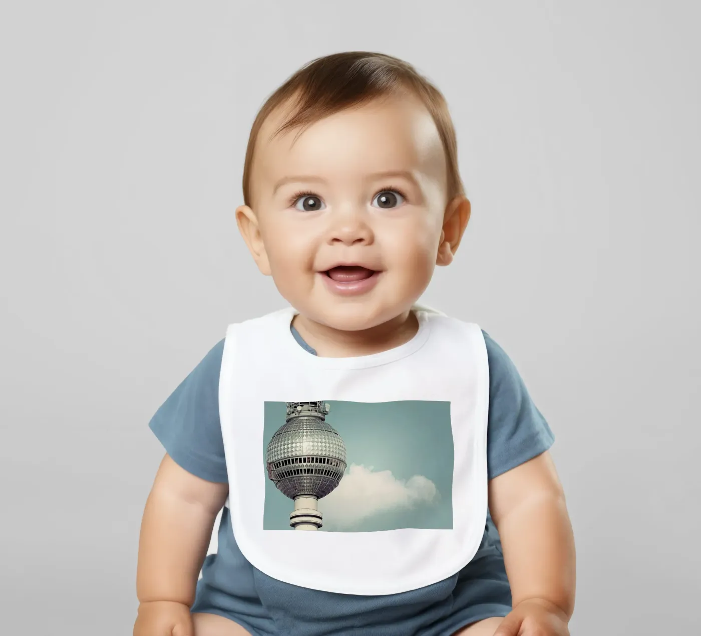 Fernsehturm Babylätzchen von Michael Belhadi