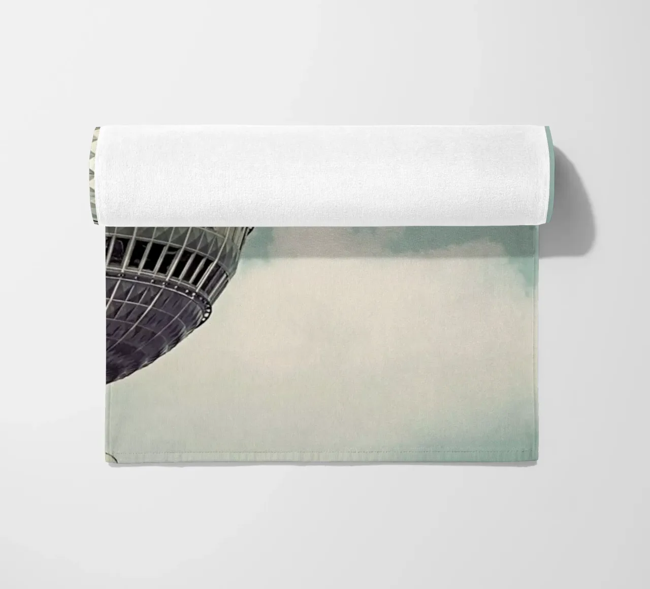 Fernsehturm telo mare da Michael Belhadi