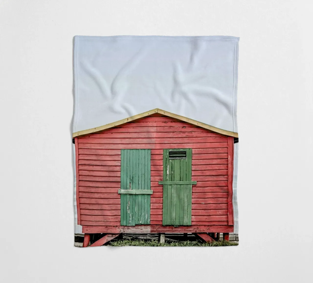 Red Hut coperta in pile da Shot By Clint