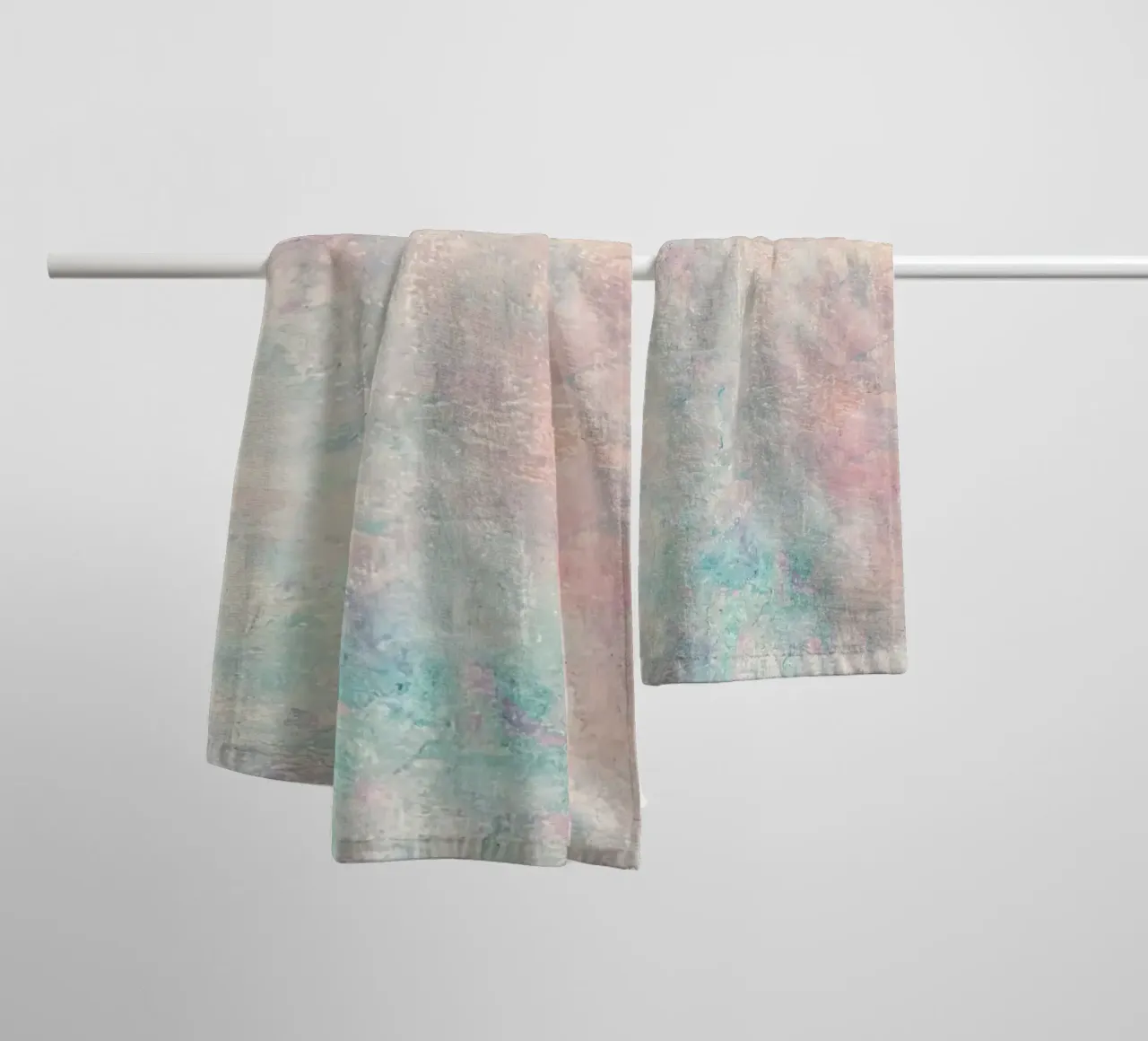 Etherisch Pastel Abstract - Getextureerde Moderne Kunstdruk badhanddoek van NorwesClub