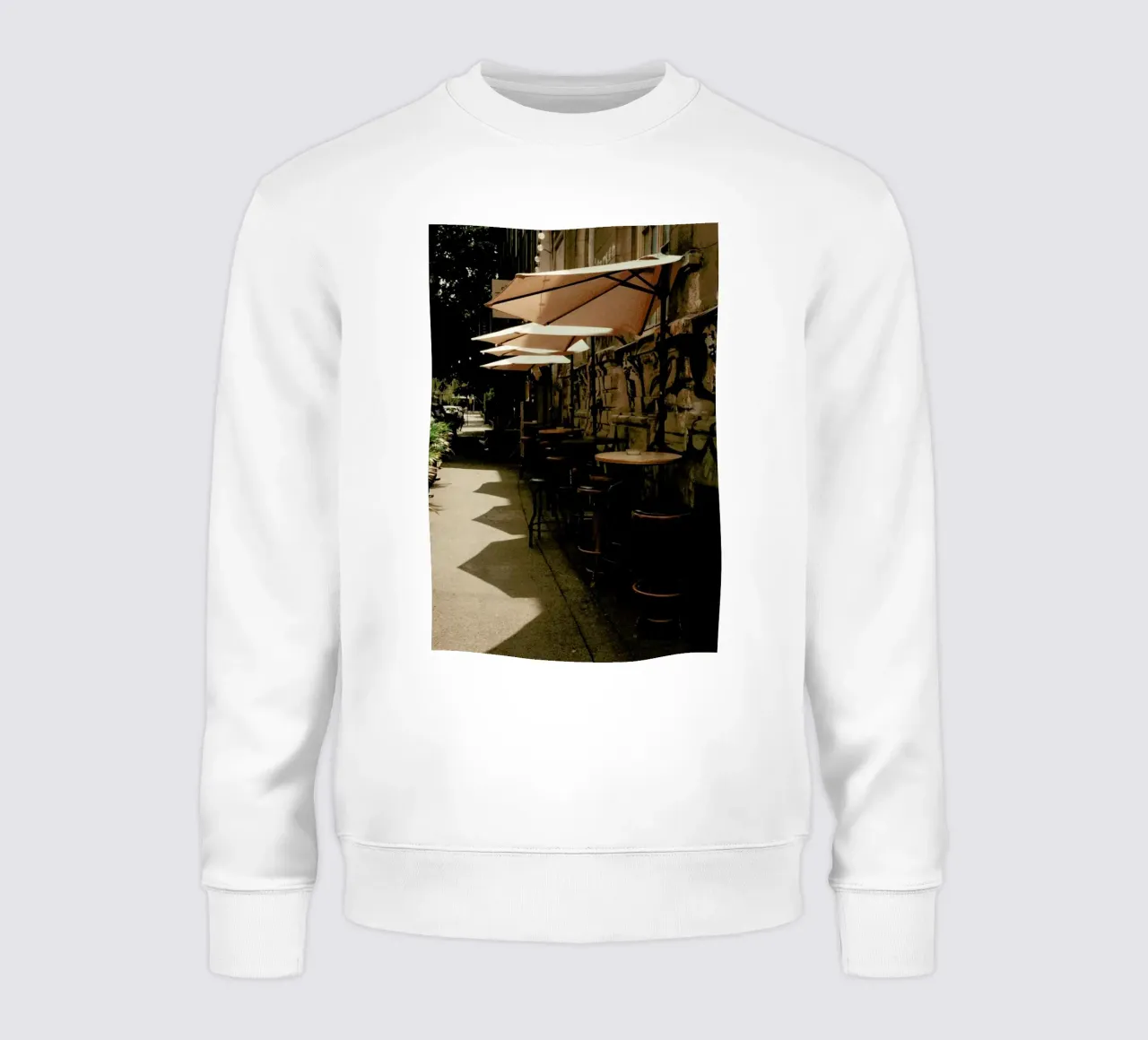 Analog Series Street Cafe sweatshirt by Sebastian Hilgetag