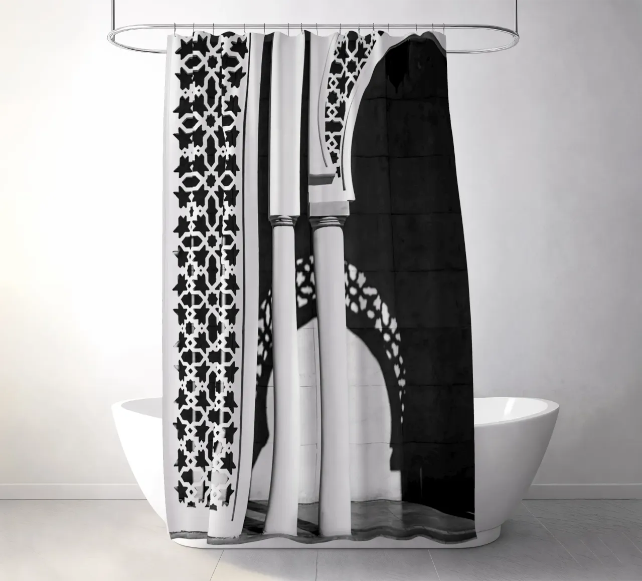 Moroccan architecture in black and white tenda da doccia da photolovers