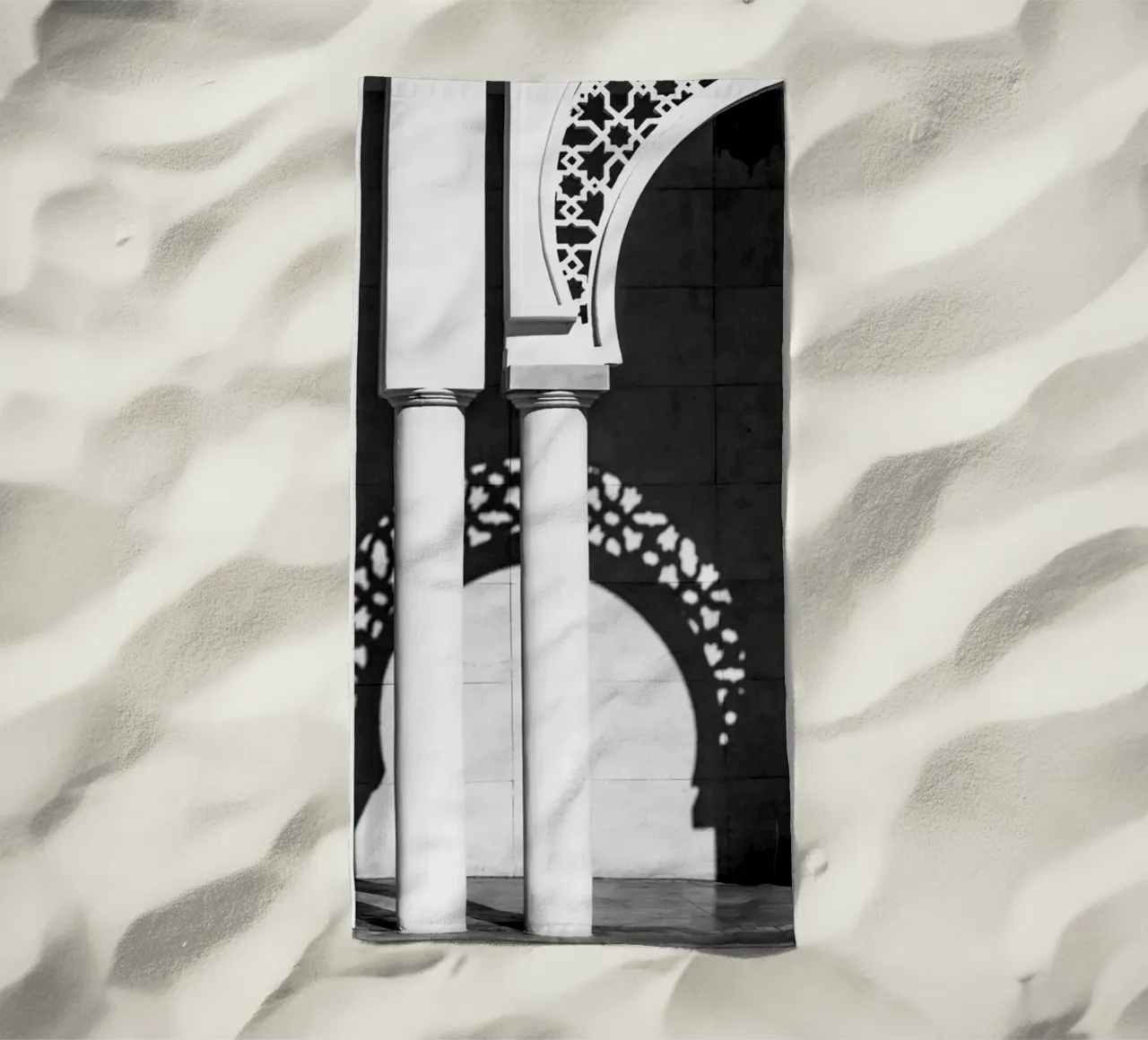 Moroccan architecture in black and white telo mare da photolovers