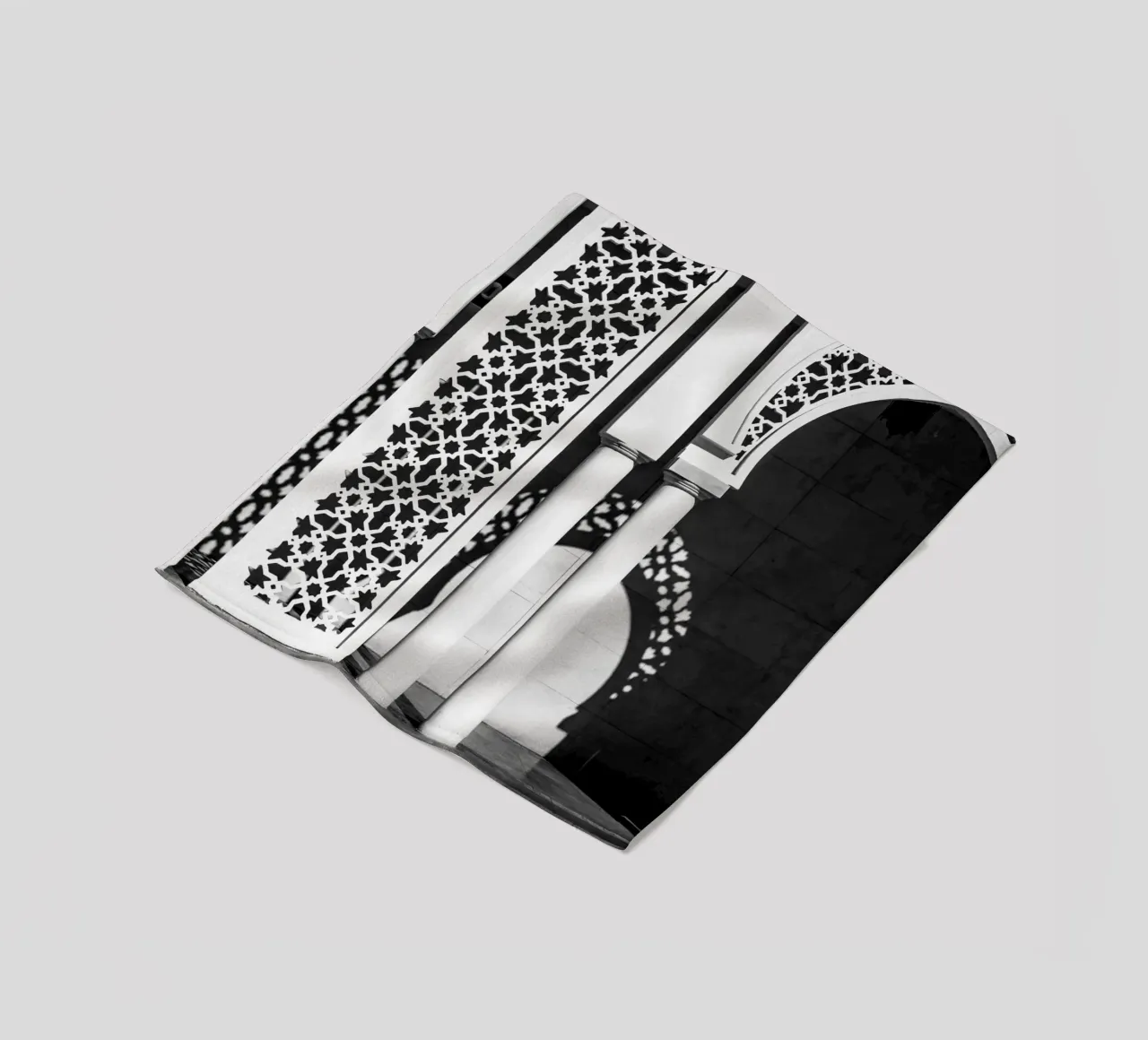Moroccan architecture in black and white coperta in pile da photolovers