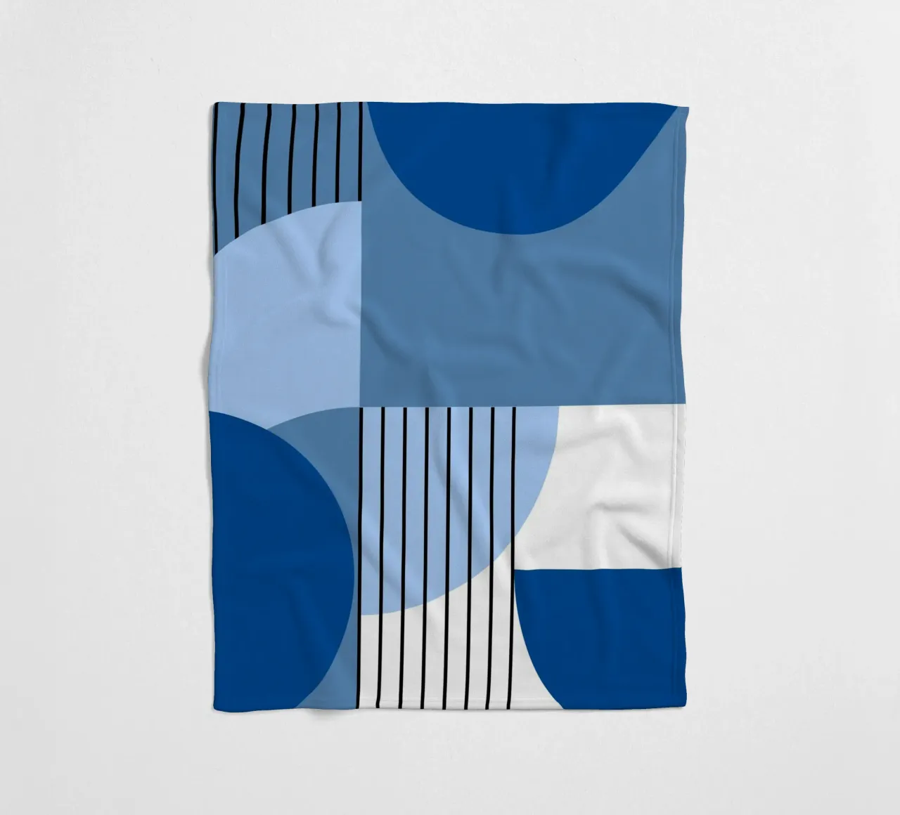 Geometria in blu - composizione verticale in stile Bauhaus coperta in pile da Casa Calm