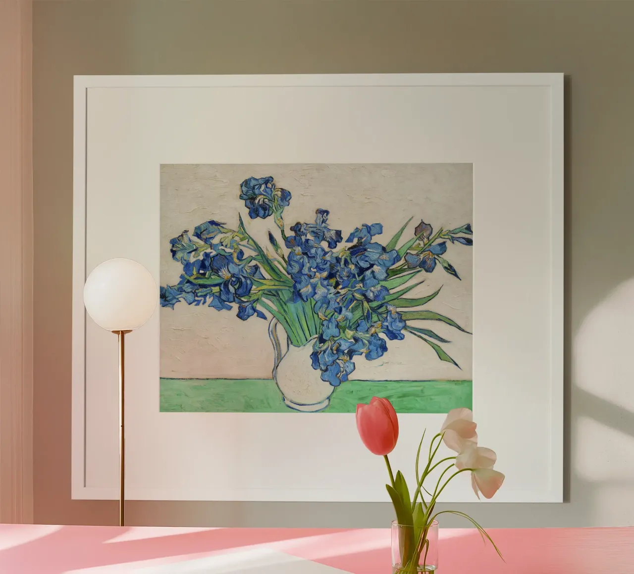 Gli iris di Vincent van Gogh (1890) poster con telaio in plastica da Jolie Prints