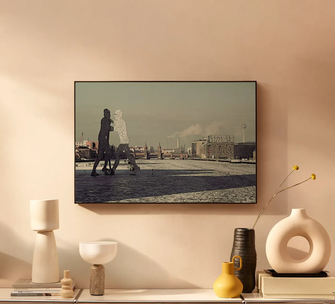 Molecule Men plexiglass da Michael Belhadi