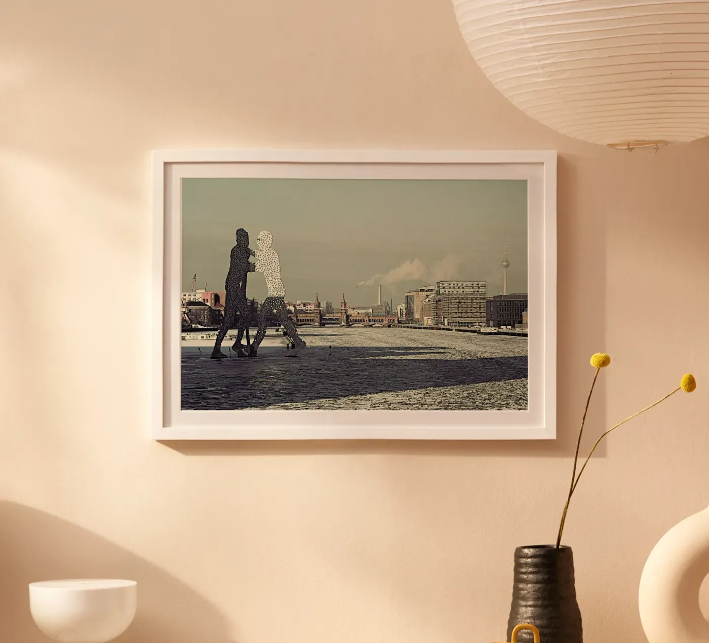 Molecule Men poster da Michael Belhadi