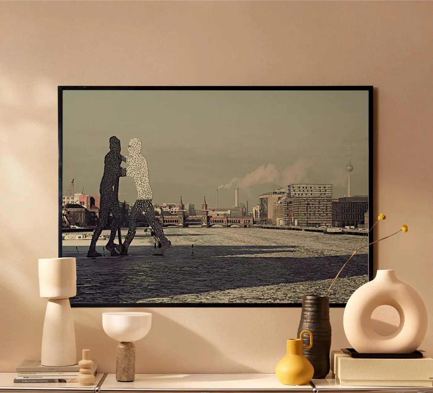 Molecule Men poster da Michael Belhadi