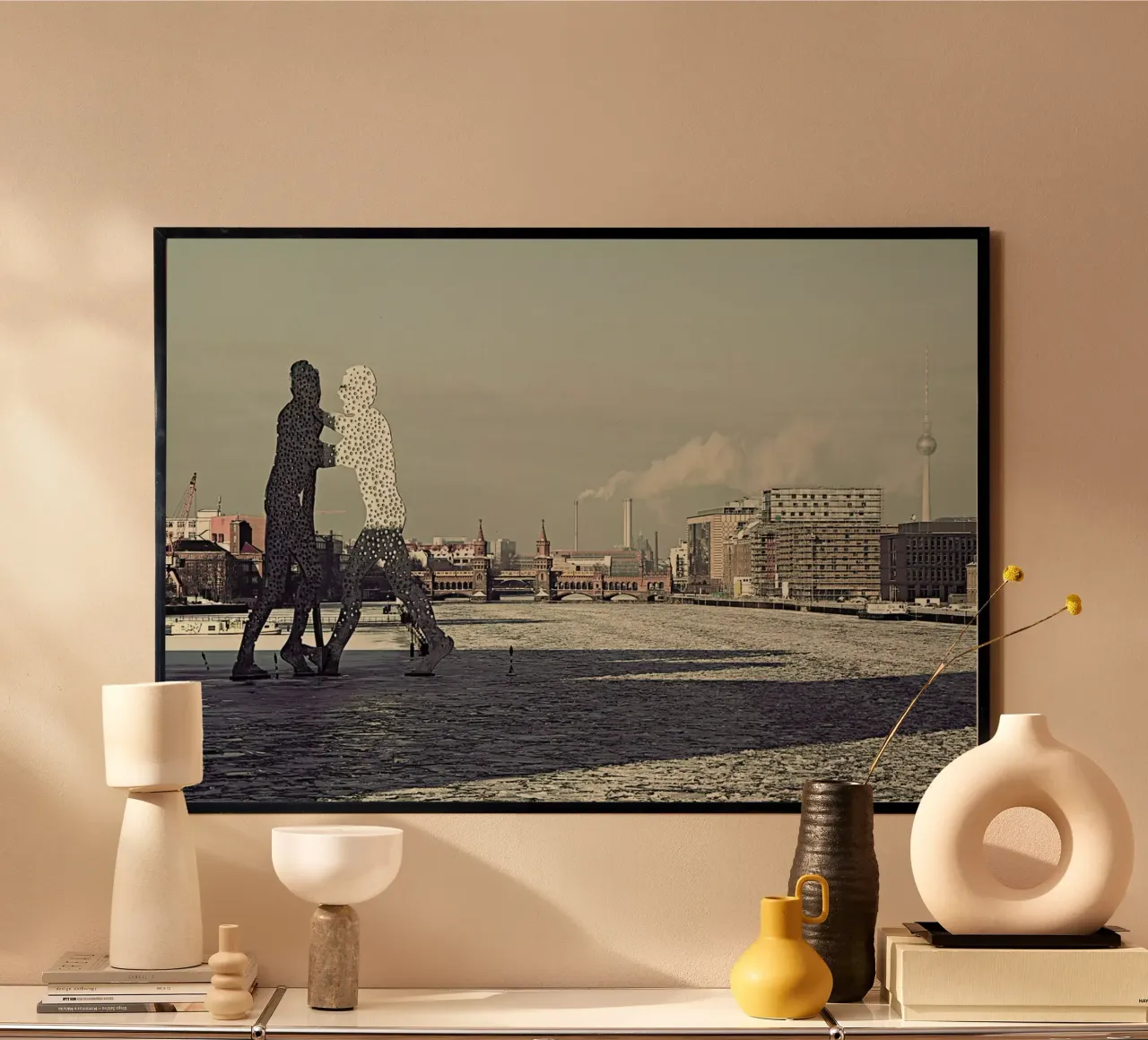 Molecule Men poster da Michael Belhadi