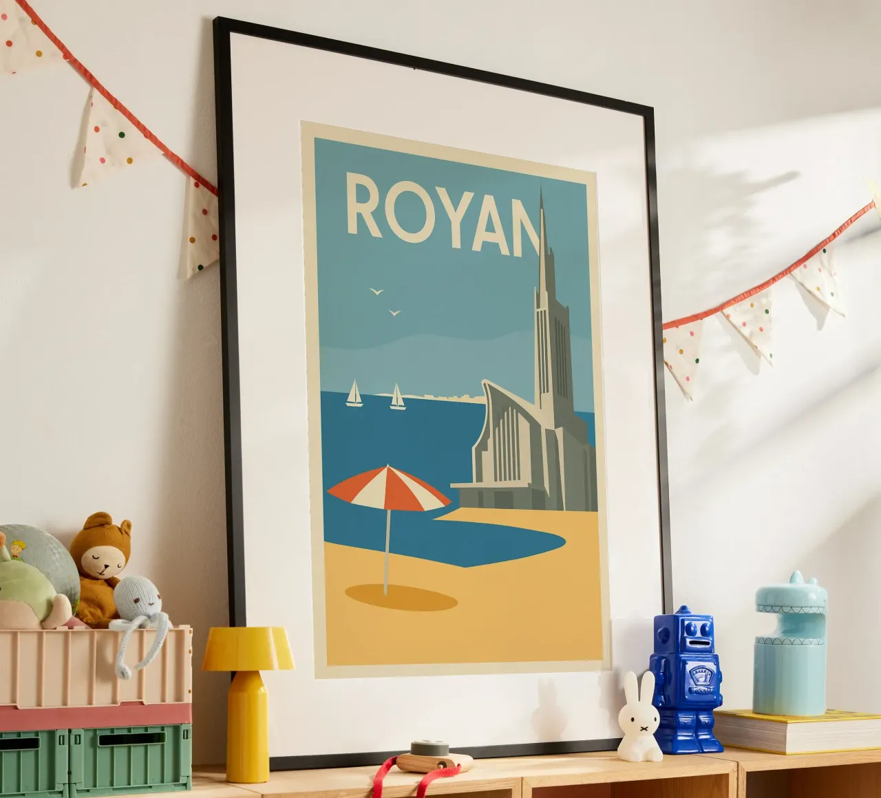 Royan - eleganza balneare e modernismo poster con telaio in legno da JETLAG | affiches voyage