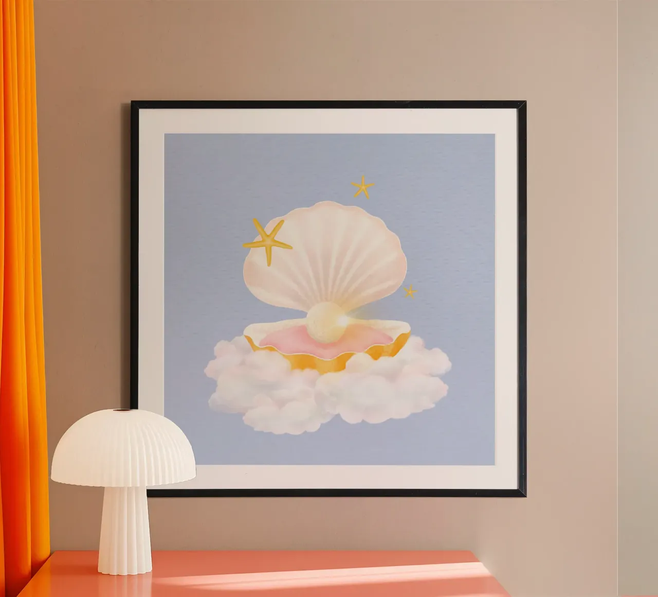 Verträumte Perlmuschelwolke - Skurrile Pastell-Ozeankunst Poster mit Holzrahmen von NorwesClub