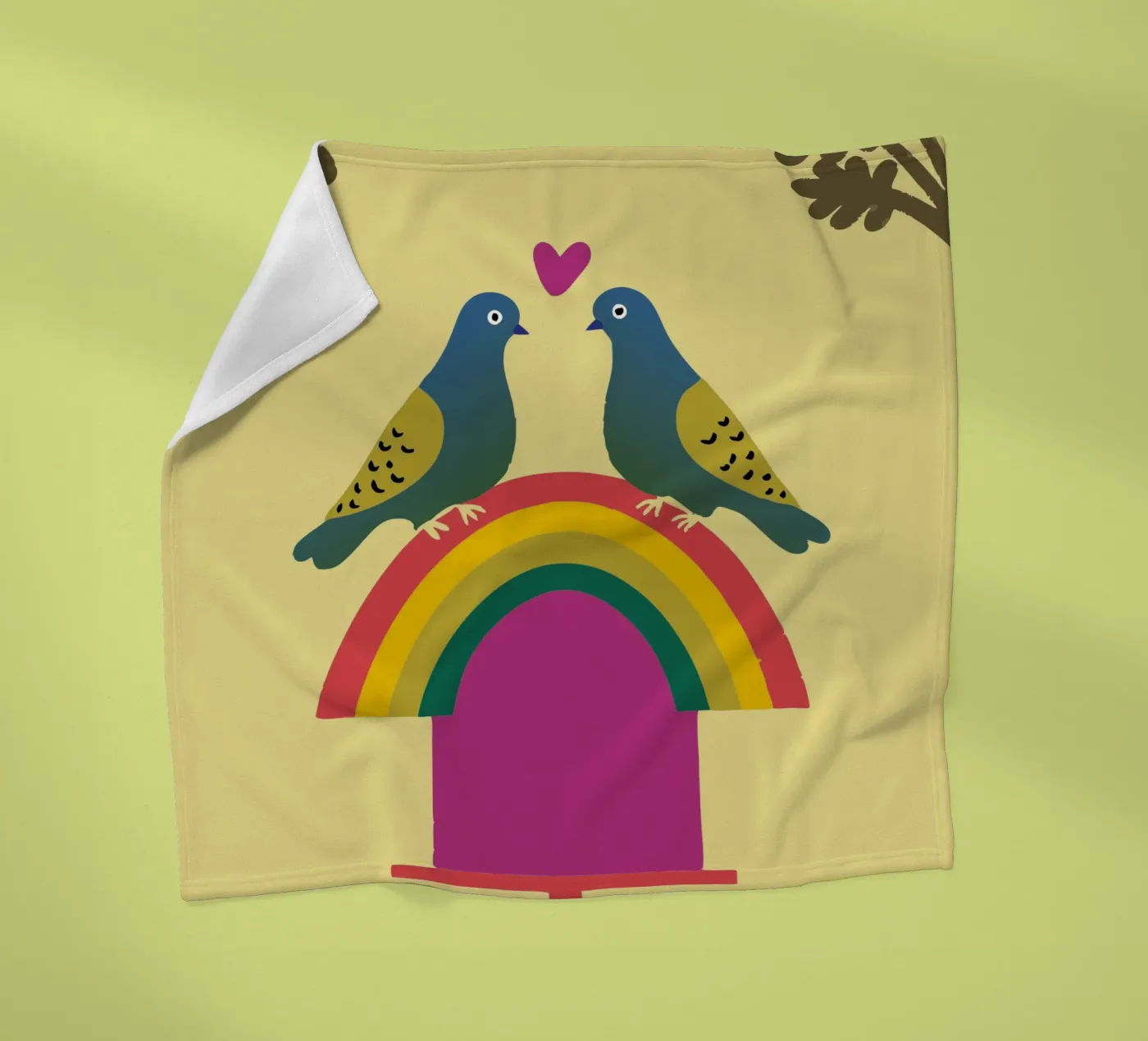 Two Pigeons Fleecedecke von TRENDY POSTER SHOP