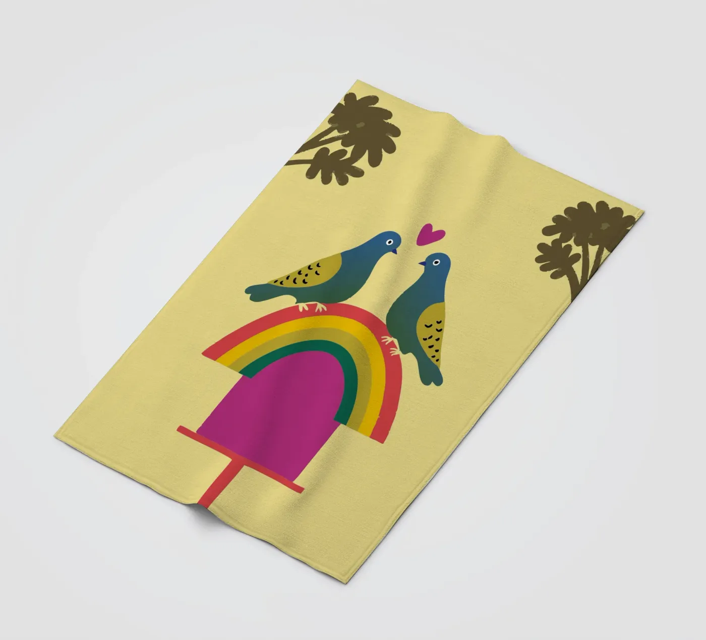 Two Pigeons Fleecedecke von TRENDY POSTER SHOP