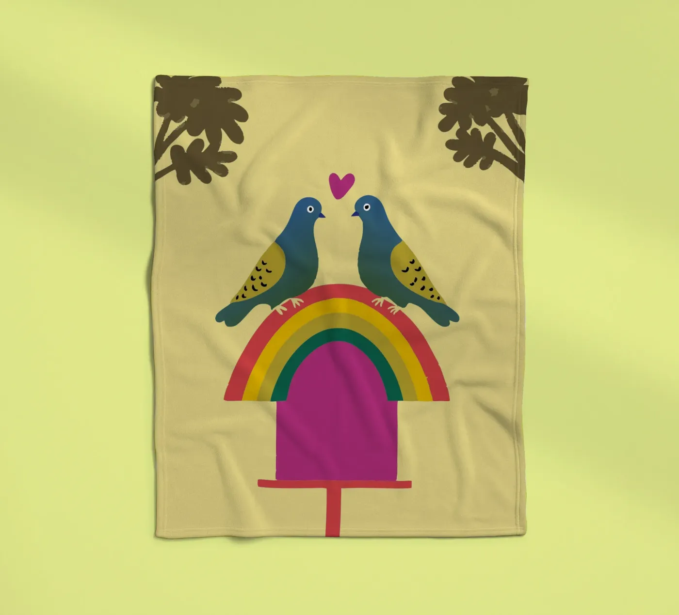 Two Pigeons Fleecedecke von TRENDY POSTER SHOP