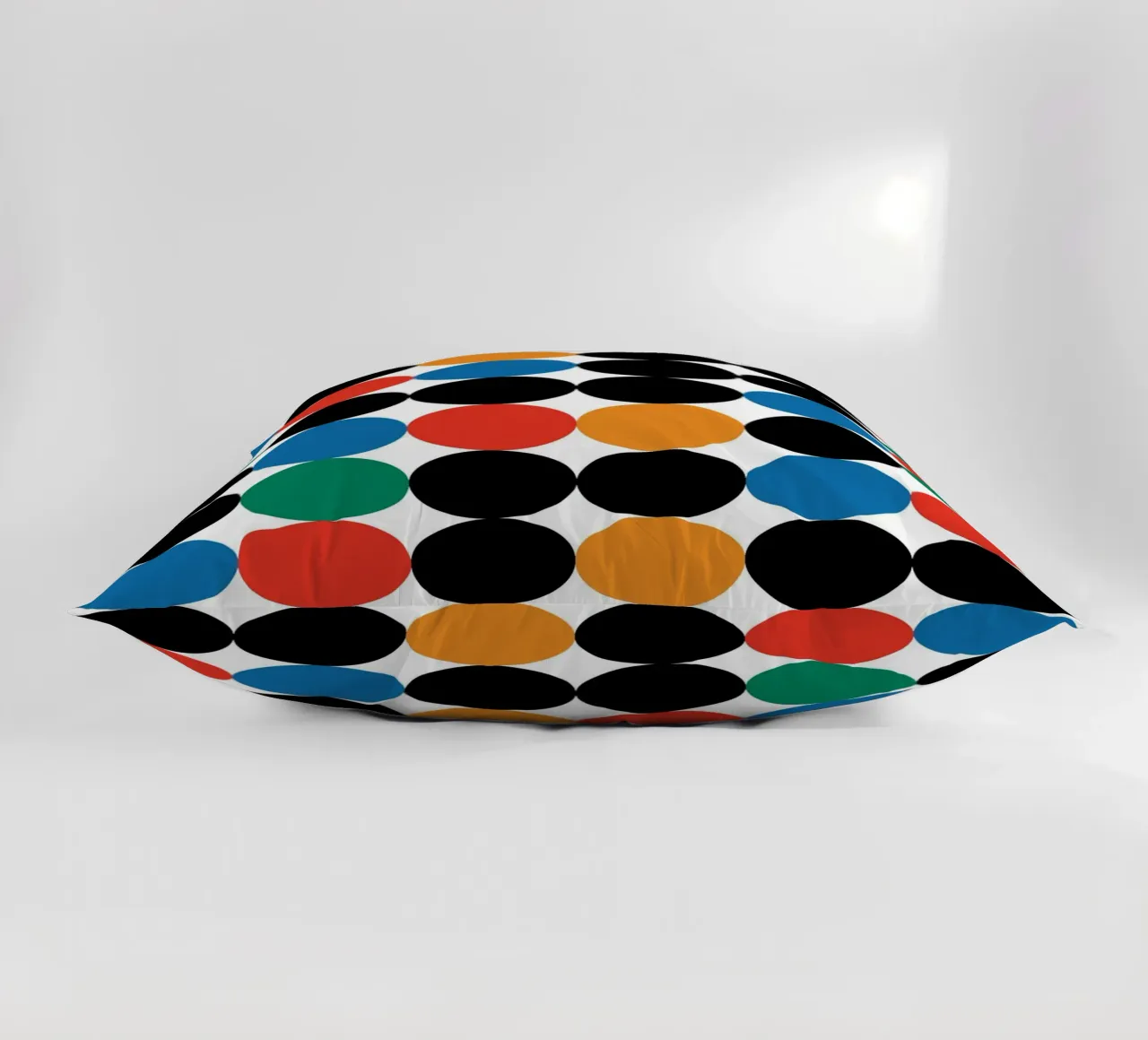 Circle Bauhaus Repeat cuscino da galihstudio