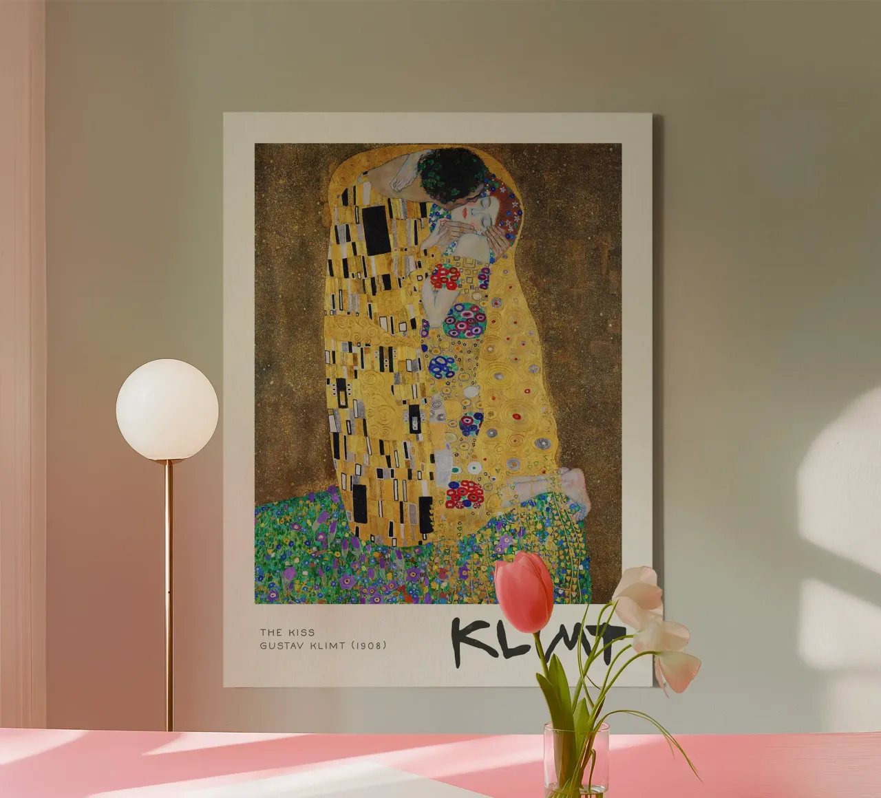 Gustave Klimt - La mostra sul bacio tela con Cornice a cassetta da Show Art