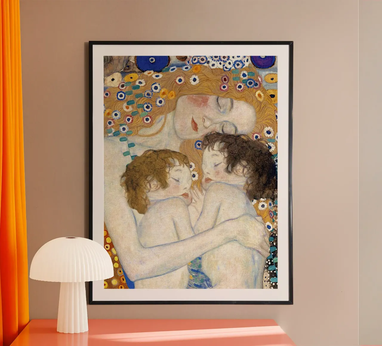 Madre e gemelli I - Gustav Klimt poster con telaio in legno da Show Art