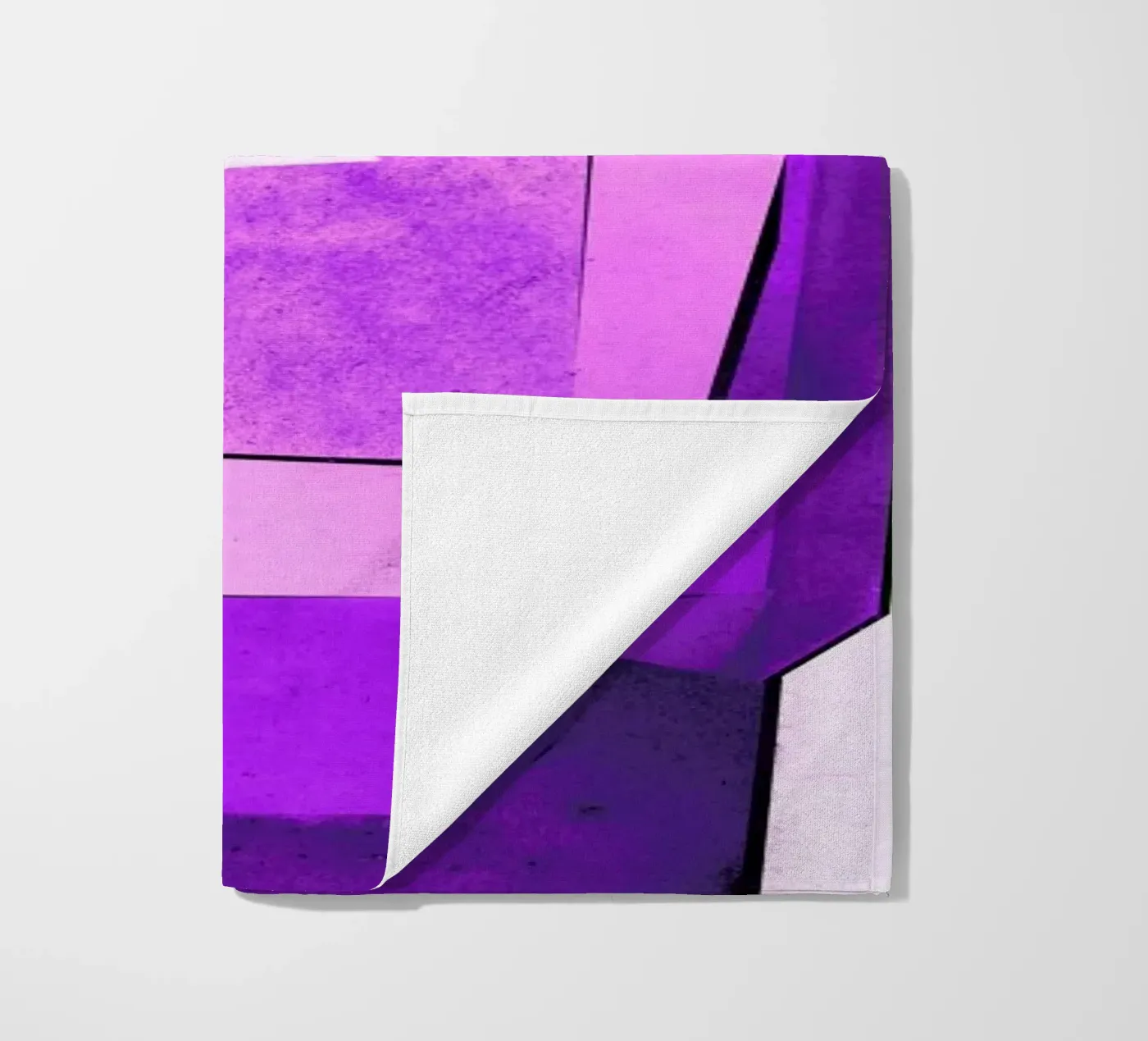 Laskukone 2 beach towel by treechild