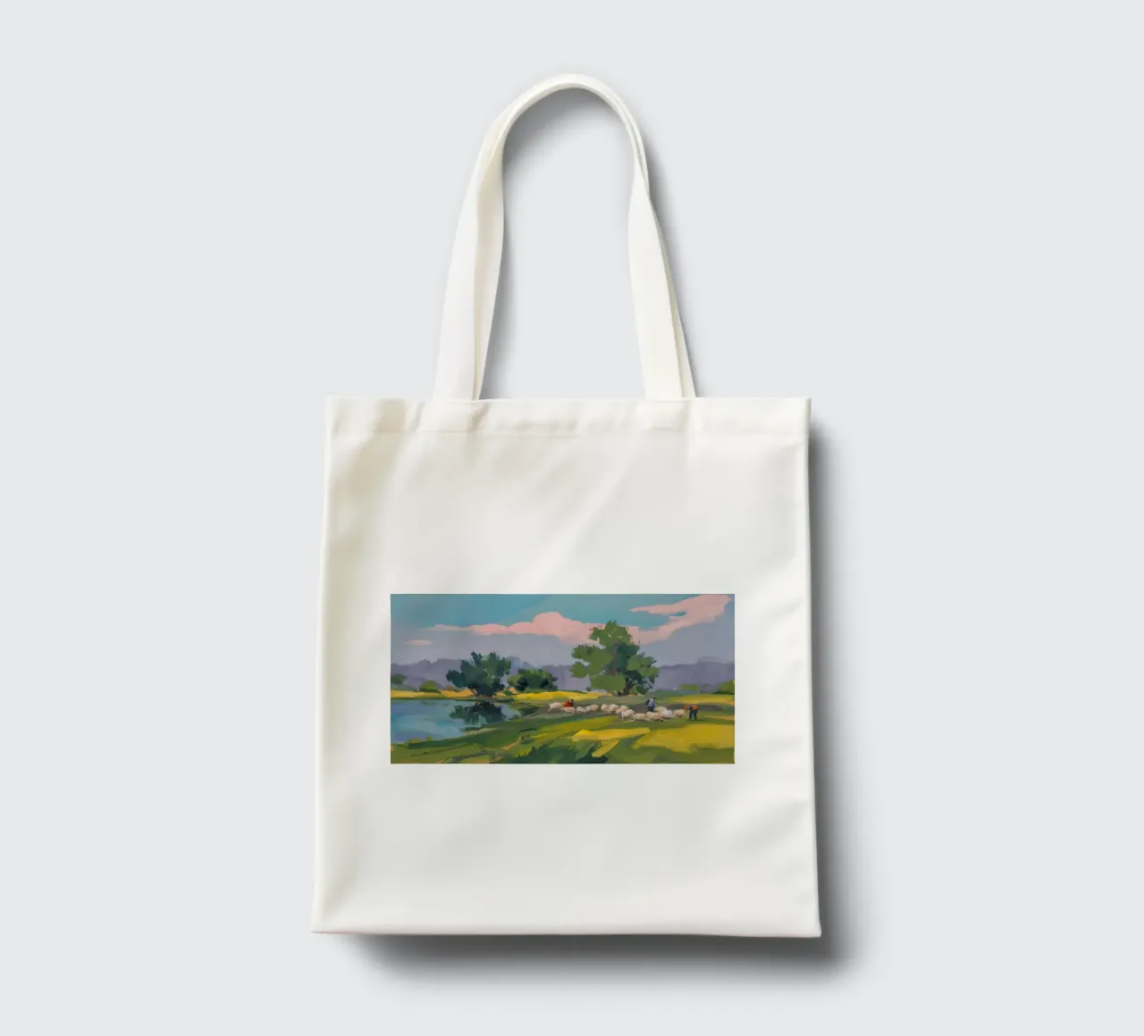 Calme de la prairie au bord du lac tote bag de Radiance Landscape