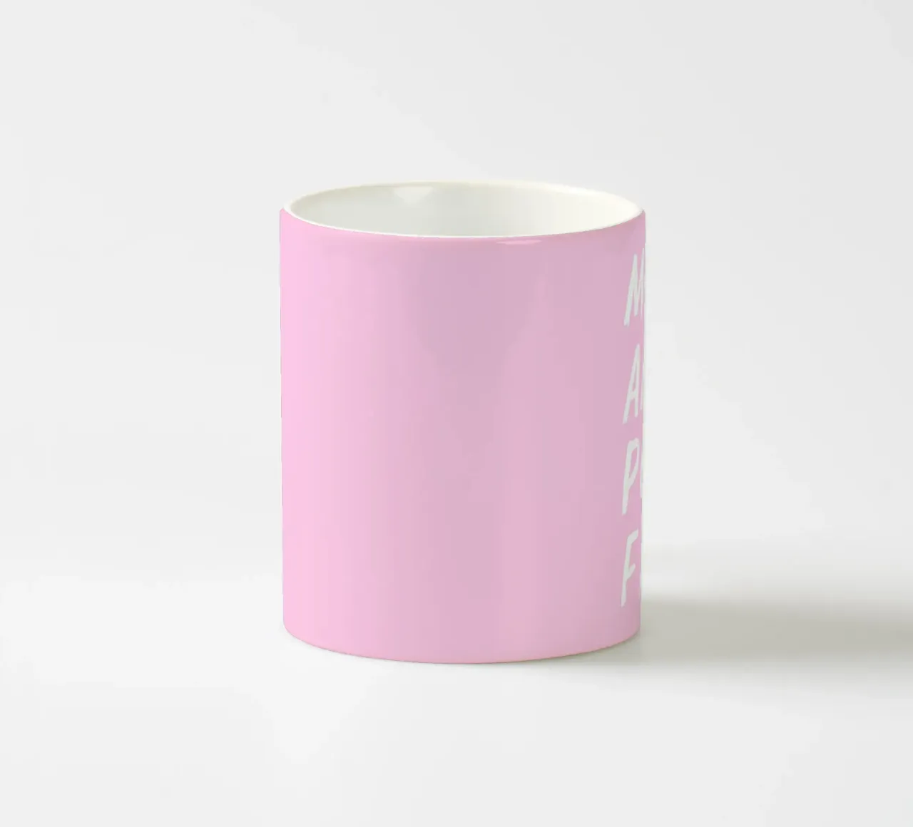 Più amore per favore tazza in ceramica da Bella Studio