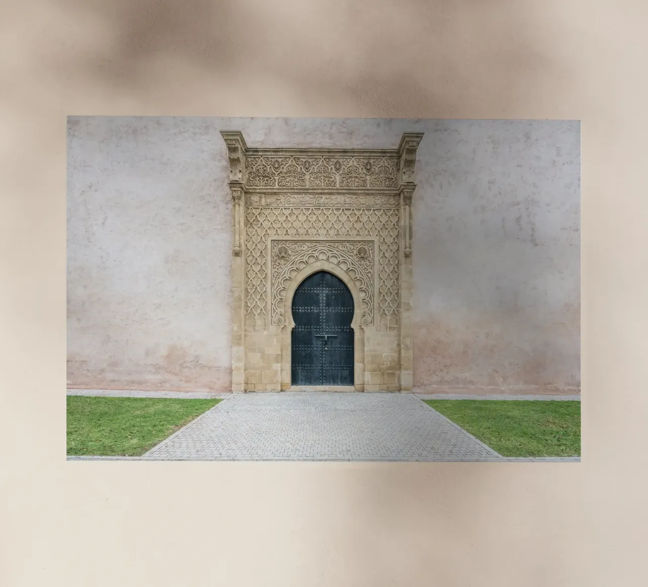 Decorated door in Rabat pellicola backlit da photolovers