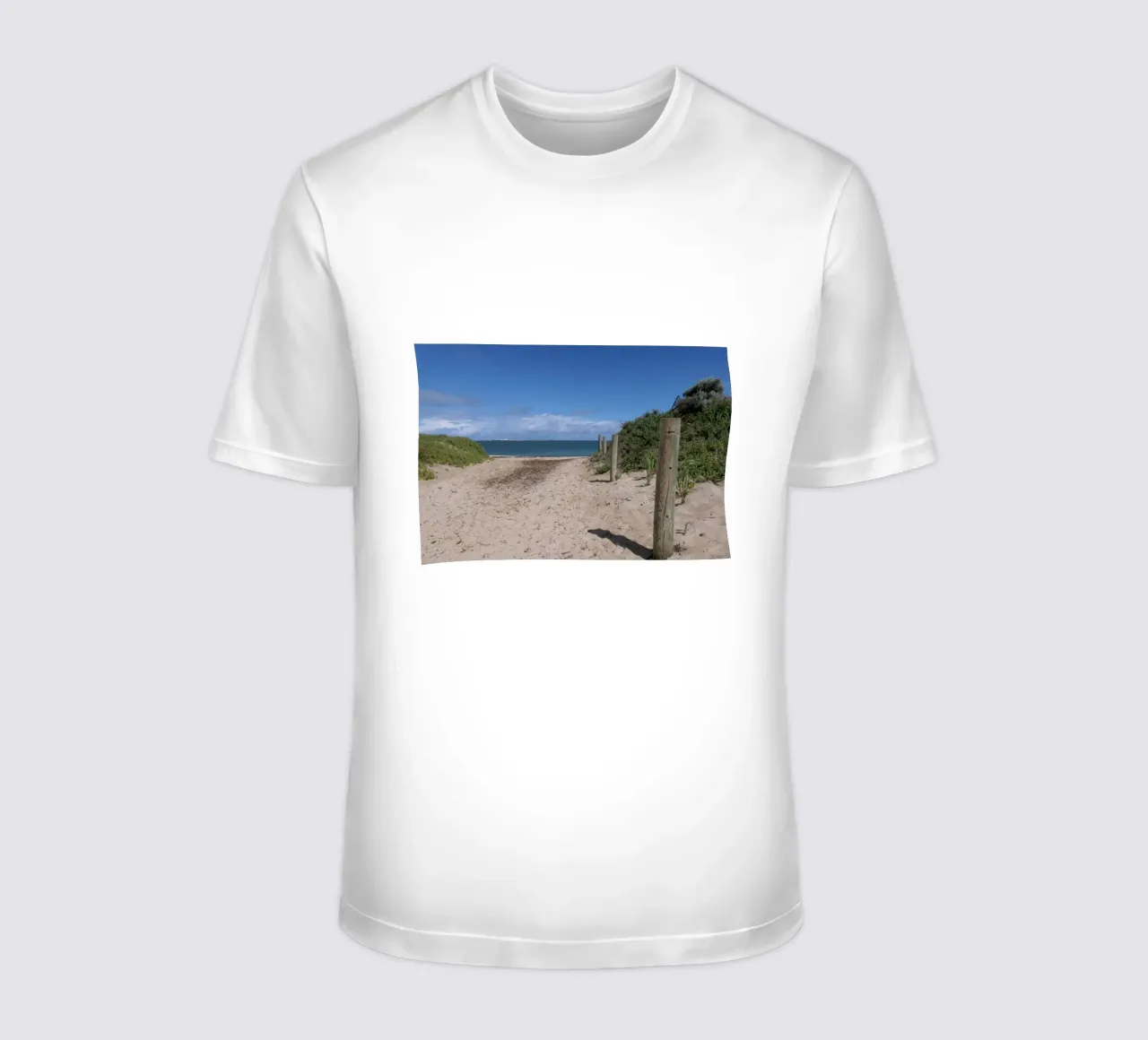 Poster di On My Way to the Beach nell'Australia Occidentale t-shirt da byrieneke