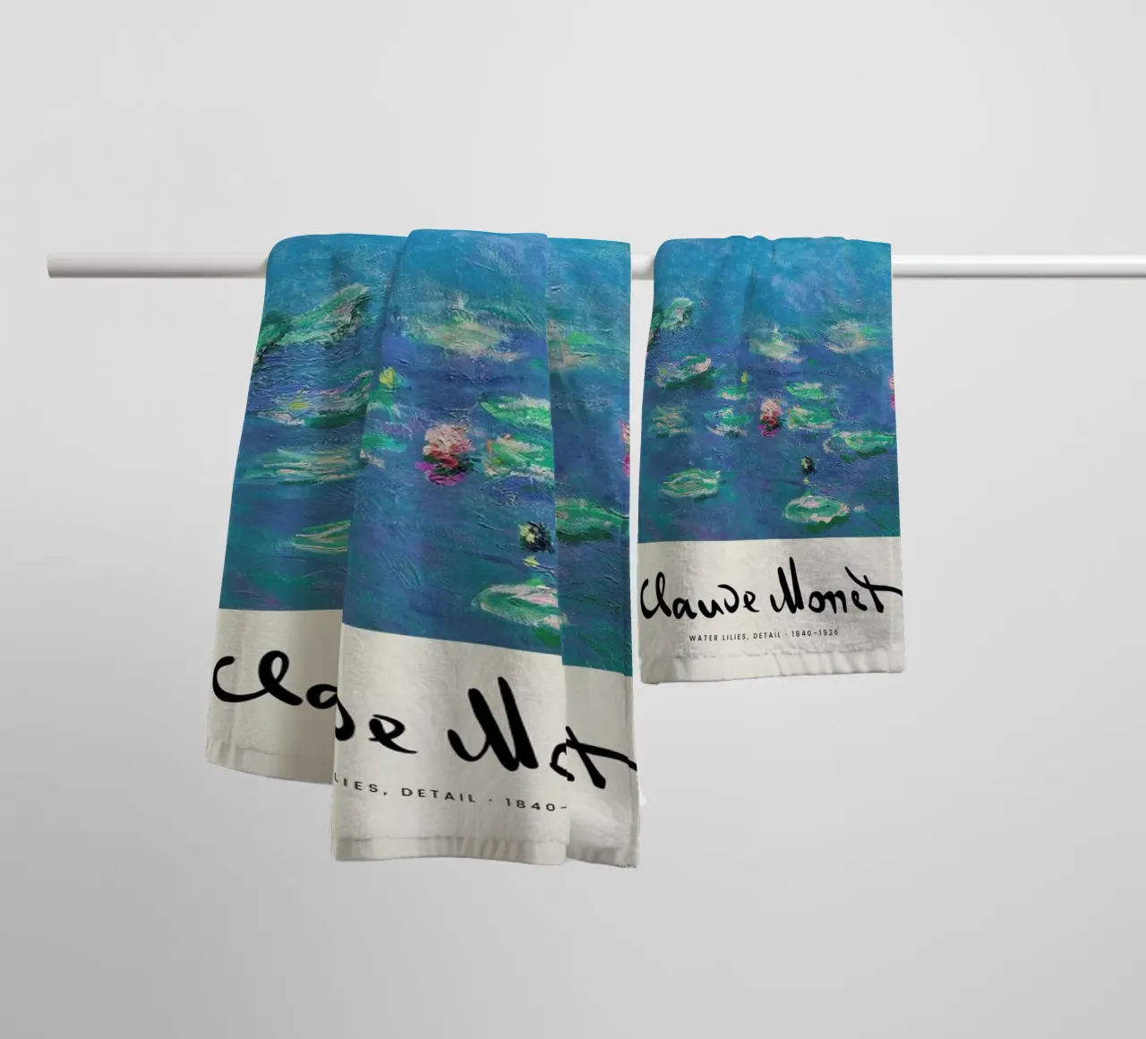 Monet – Signed Water Lilies 2 asciugamano da bagno da Vintage by JUNIQE