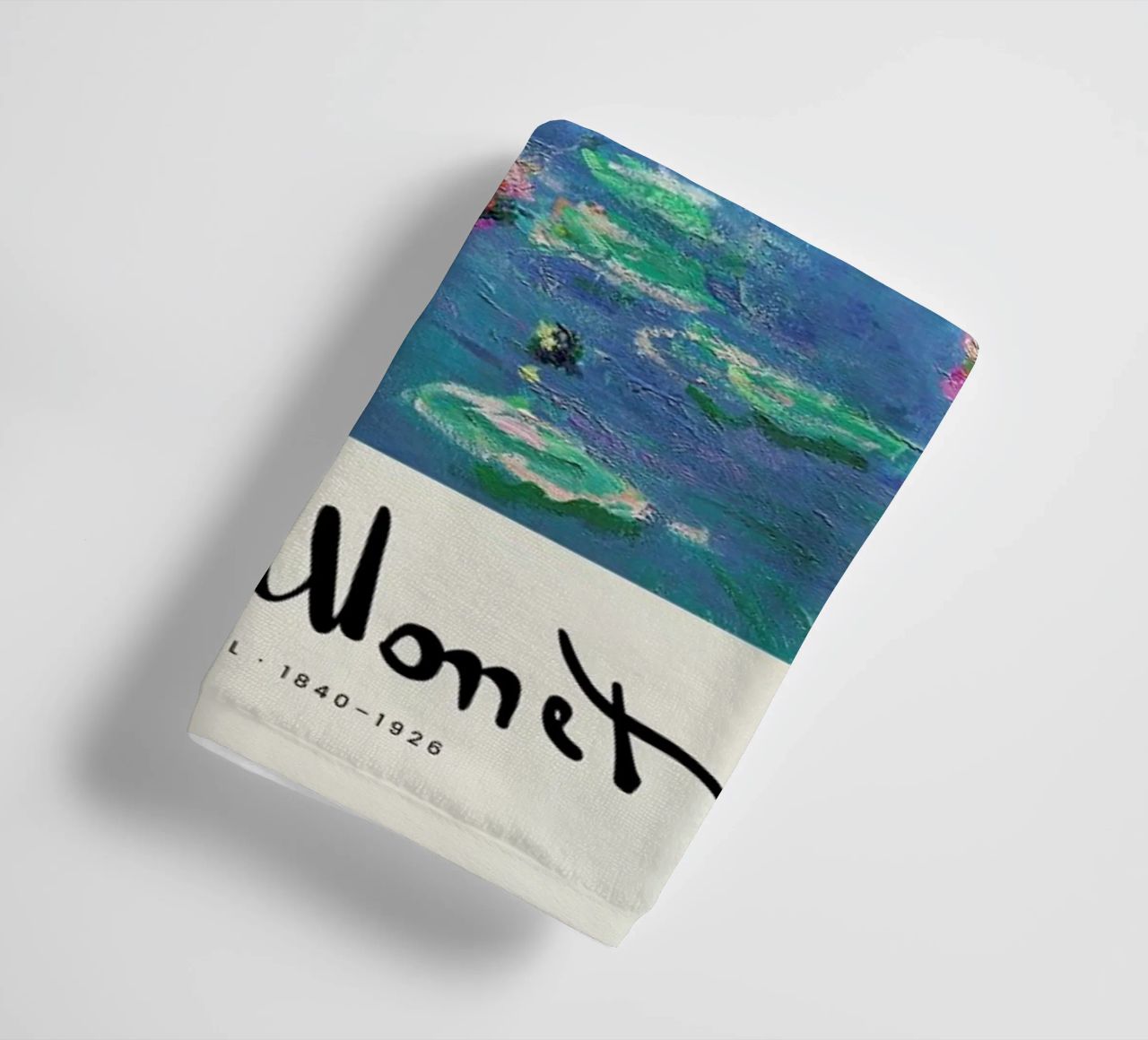 Monet – Signed Water Lilies 2 serviette de bain de Vintage by JUNIQE