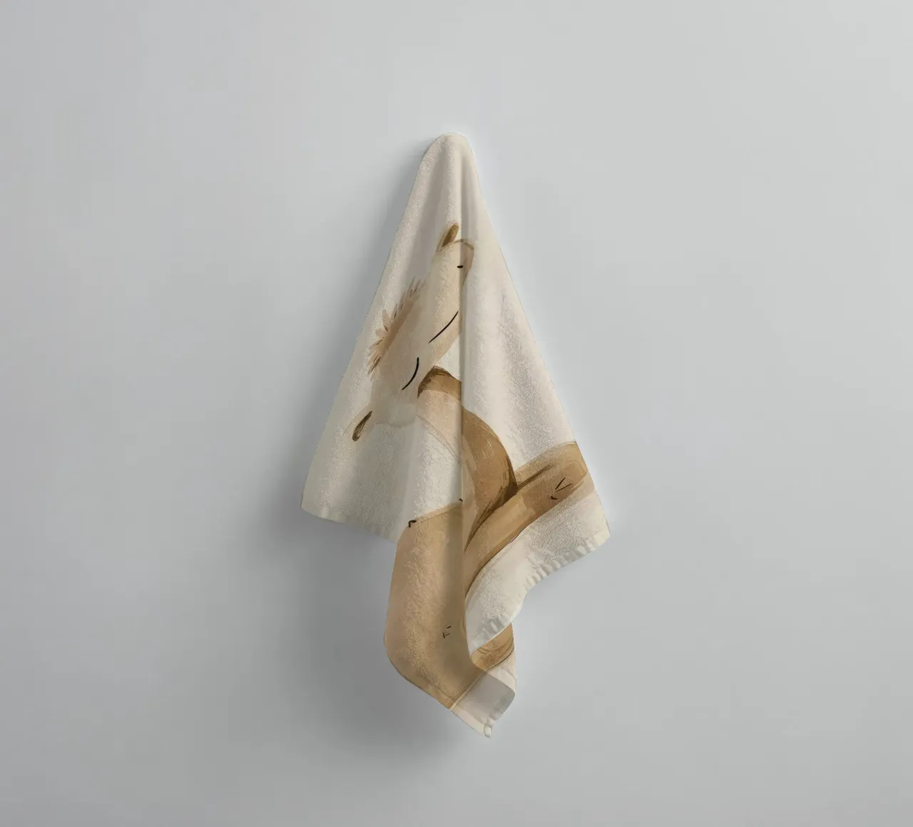Cammello tranquillo in acquerello stilizzato asciugamano da bagno da DesignDoodle
