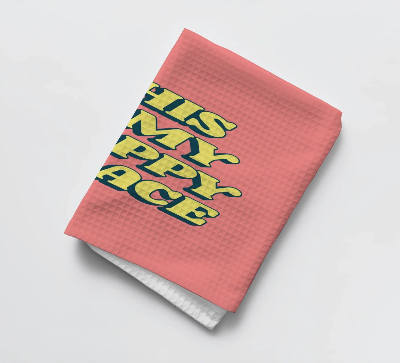 Impression typographique "This is My Happy Place" en jaune et rose torchon de THE MOTIVATED TYPE