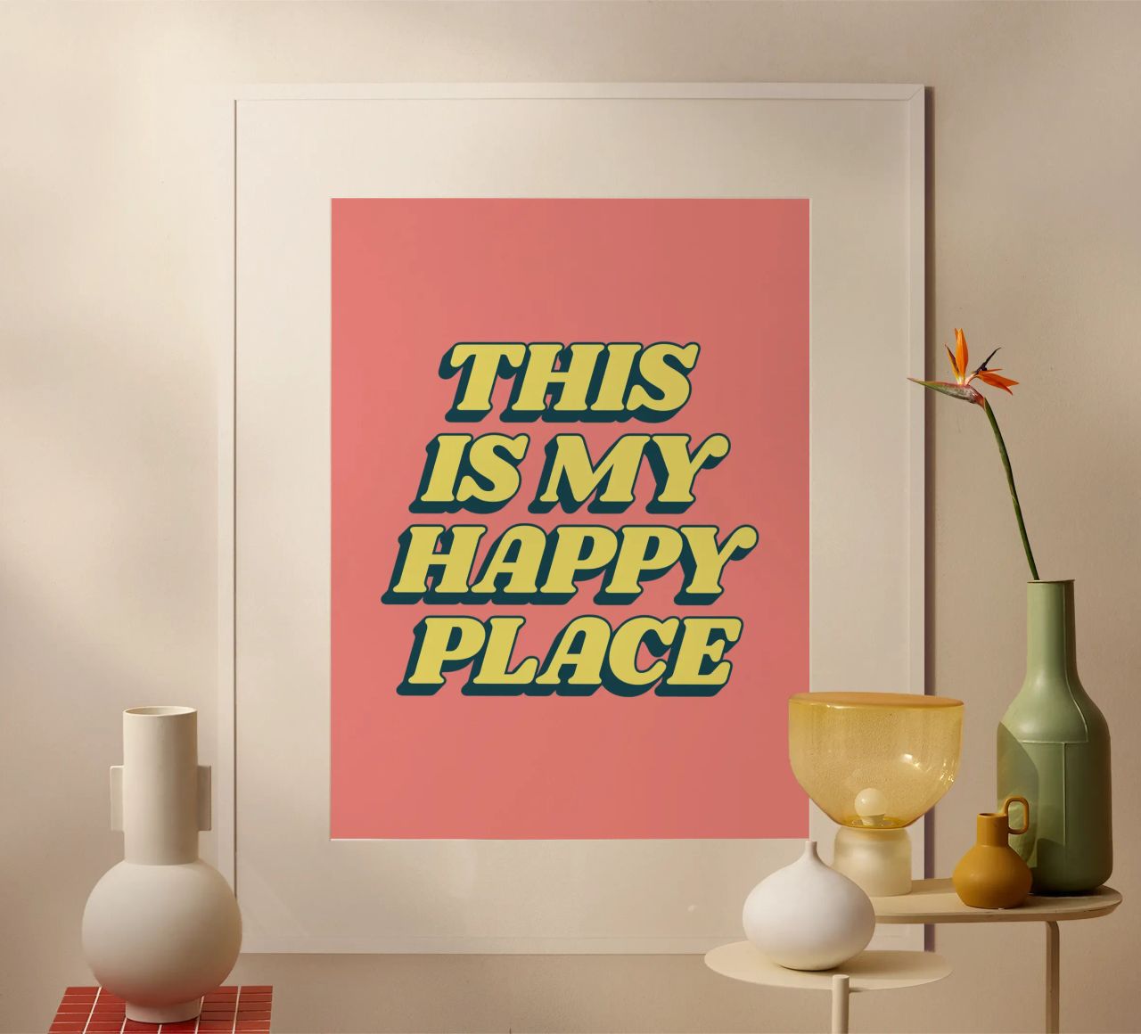 Impression typographique "This is My Happy Place" en jaune et rose hahnemühle de THE MOTIVATED TYPE