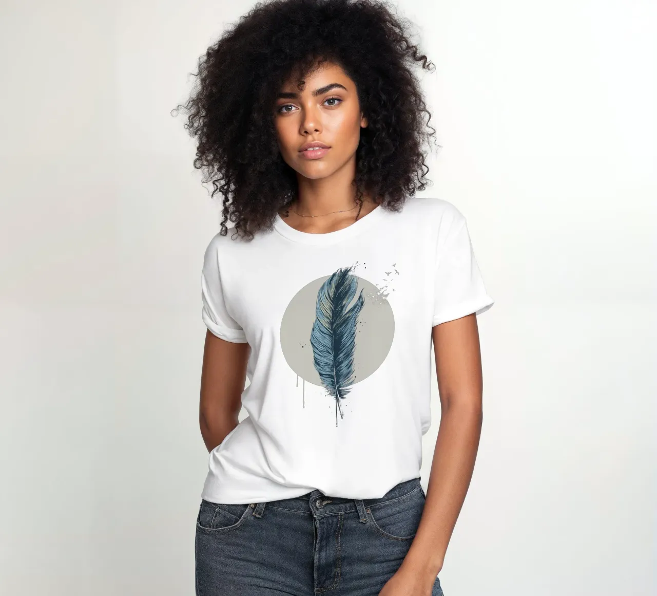 Feather In A Circle t-shirt da donna da Balazs Solti