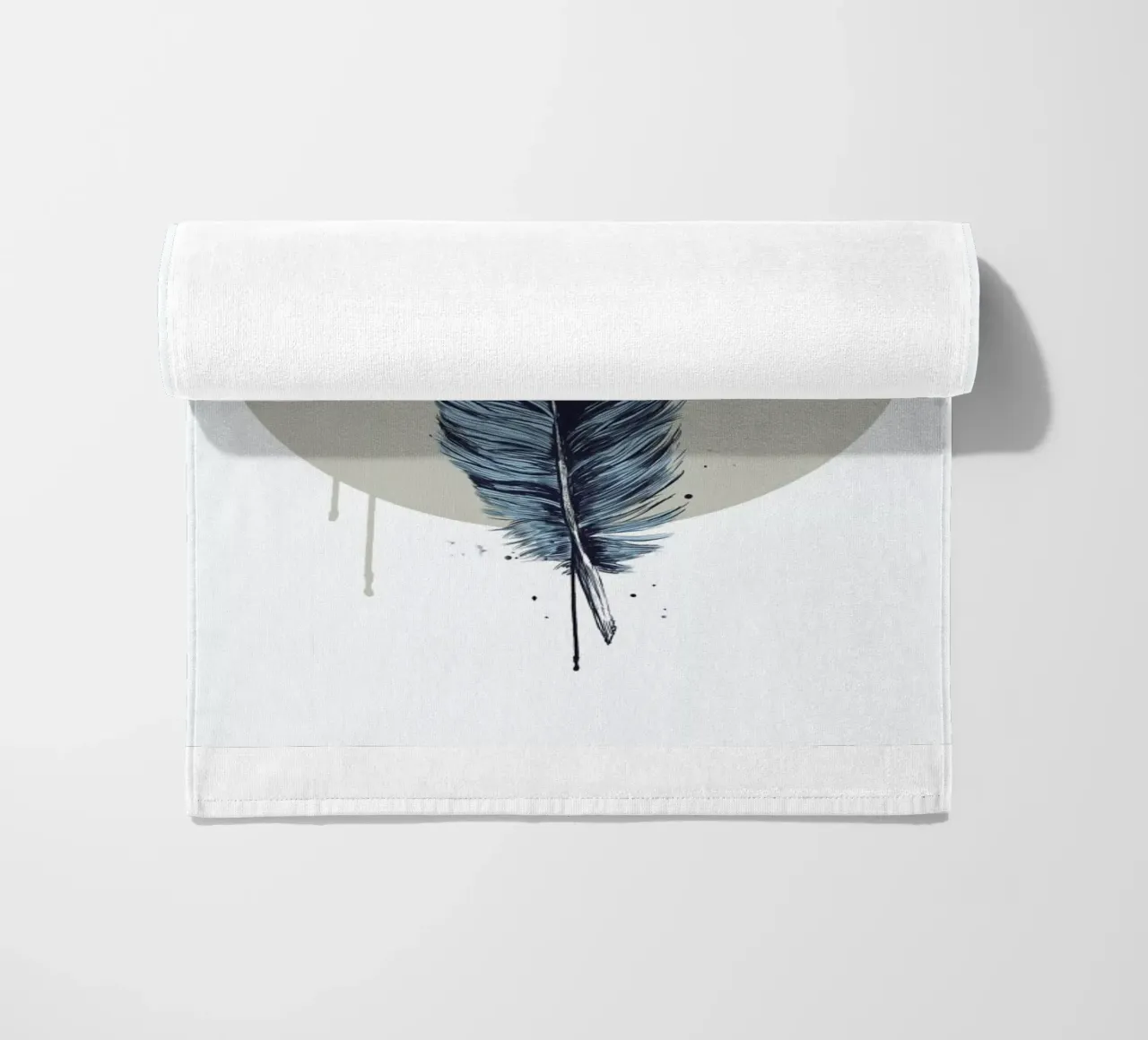 Feather In A Circle telo mare da Balazs Solti