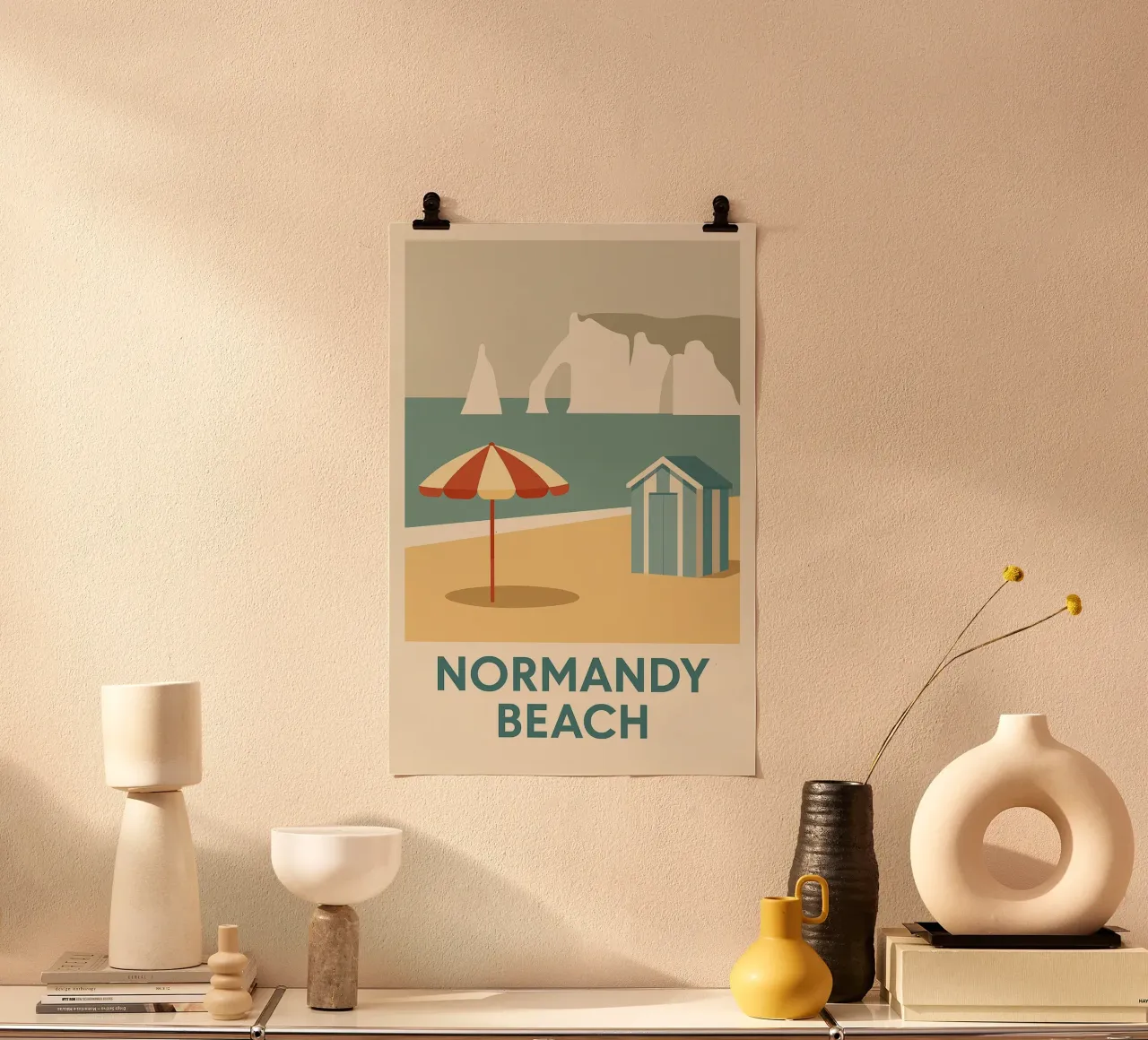 Fuga retrò sulla spiaggia della Normandia carta hahnemühle da JETLAG | affiches voyage