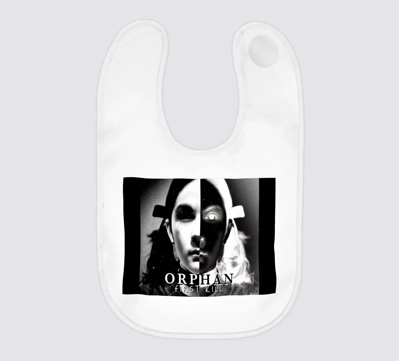 FIRST KILL ORPHAN bavoir de Danielshop