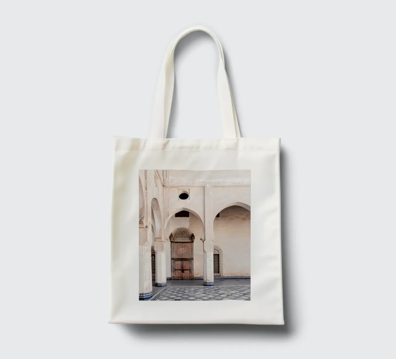 Ancient building in Fez borsa in juta da photolovers