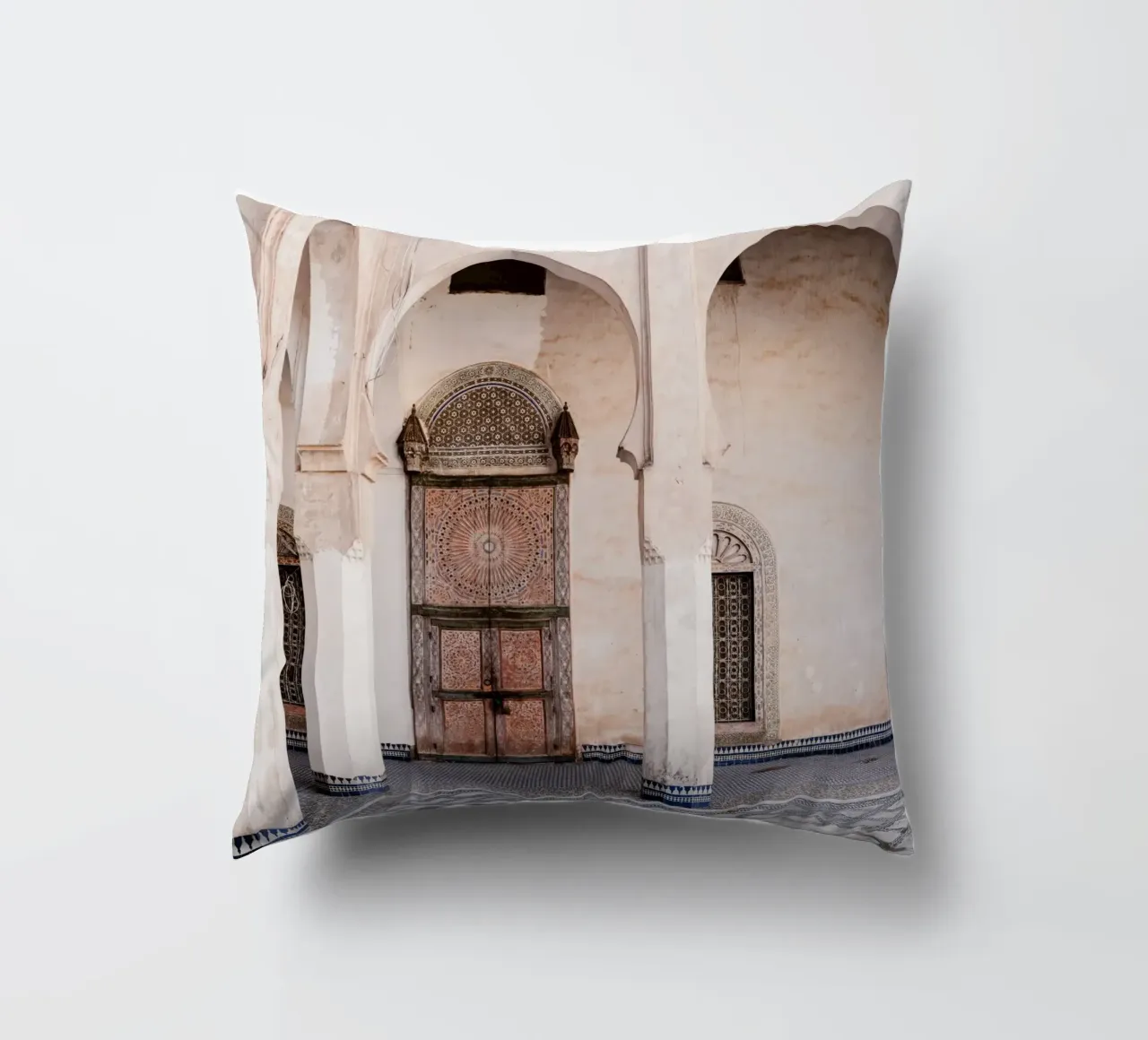 Ancient building in Fez cuscino da photolovers