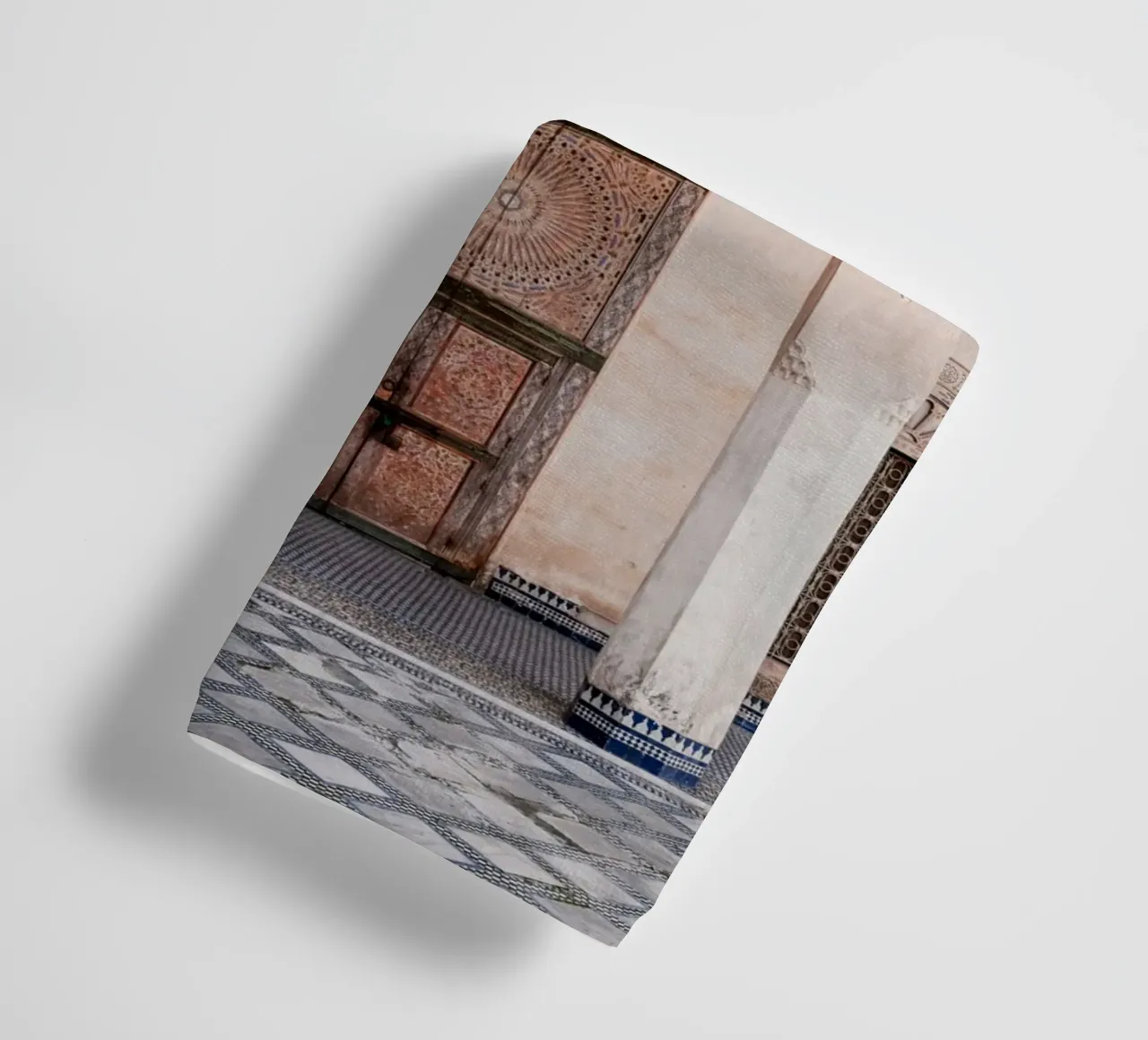 Ancient building in Fez asciugamano da bagno da photolovers