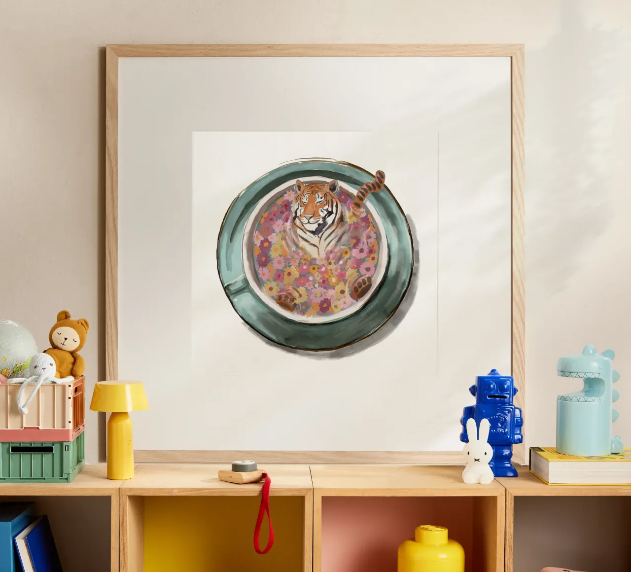 Bain de tigre / nage dans une tasse de thé Fleurs de bain boho magic poster avec cadre en plastique de This Wild Soul - Illustration