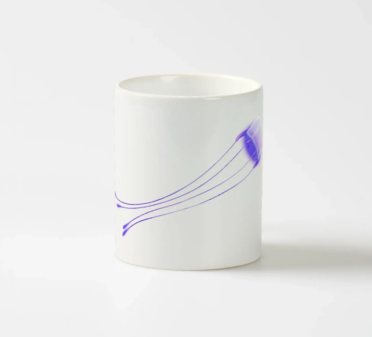 Méduse lumineuse violette - Impression d'art sur l'océan bioluminescent mug en céramique de NorwesClub
