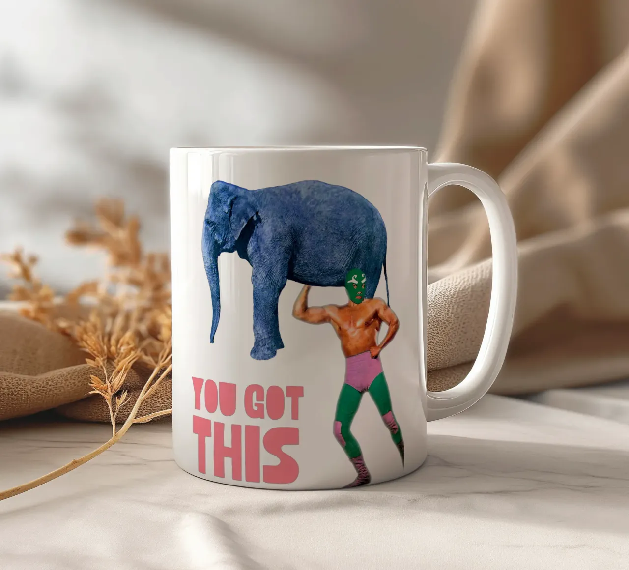 You got this! (Elephant & Luchador) tazza in ceramica da MsGonzalez