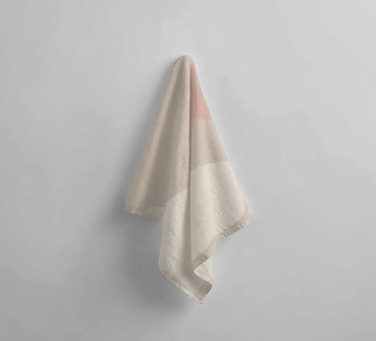 Abstracte organische vormen Minimalistische Pastel Muurkunst Print badhanddoek van NorwesClub