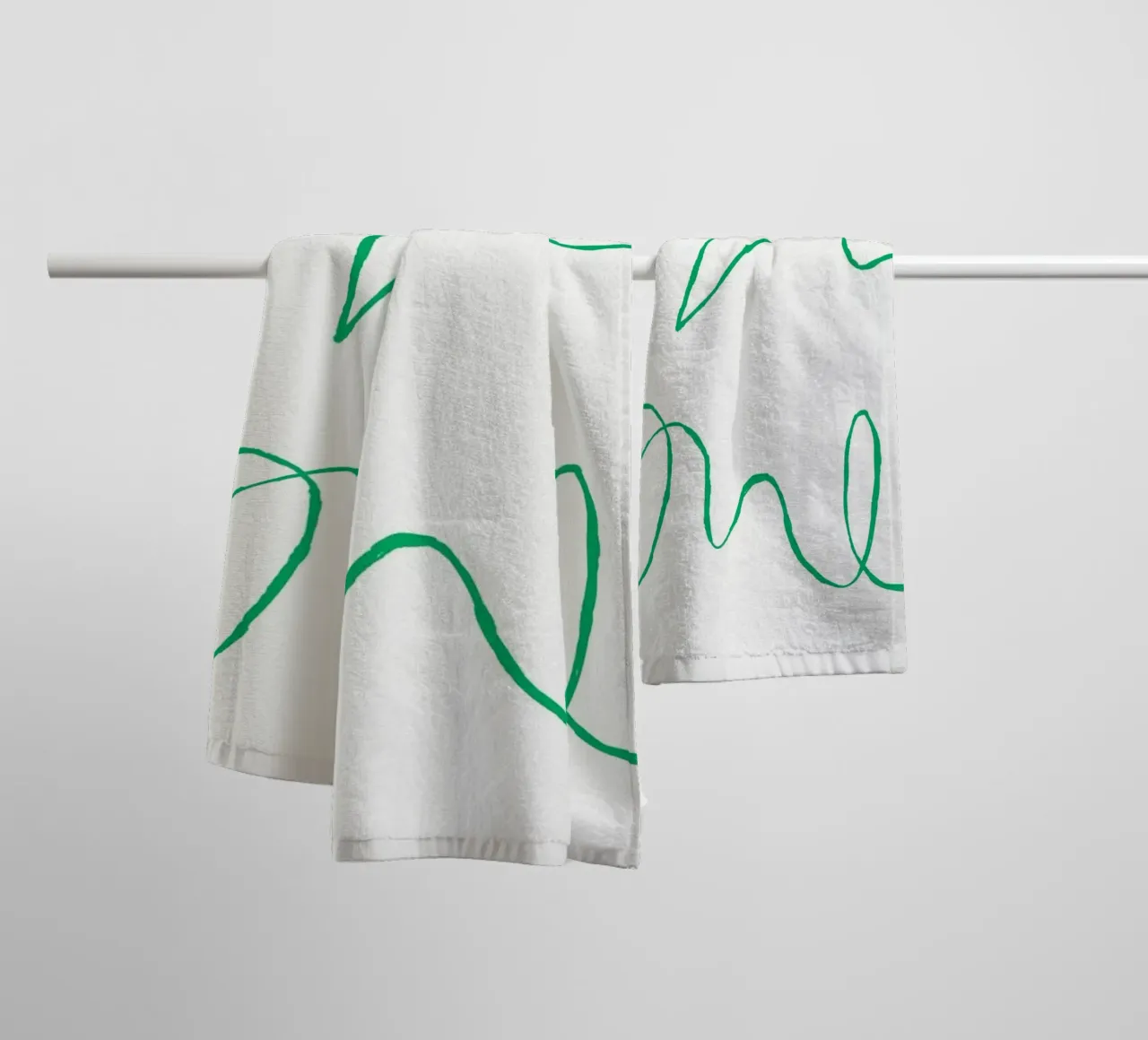 Abstrakte grüne Kritzelei Kunst | Minimalistische Linienzeichnung Druck Handtuch von NorwesClub